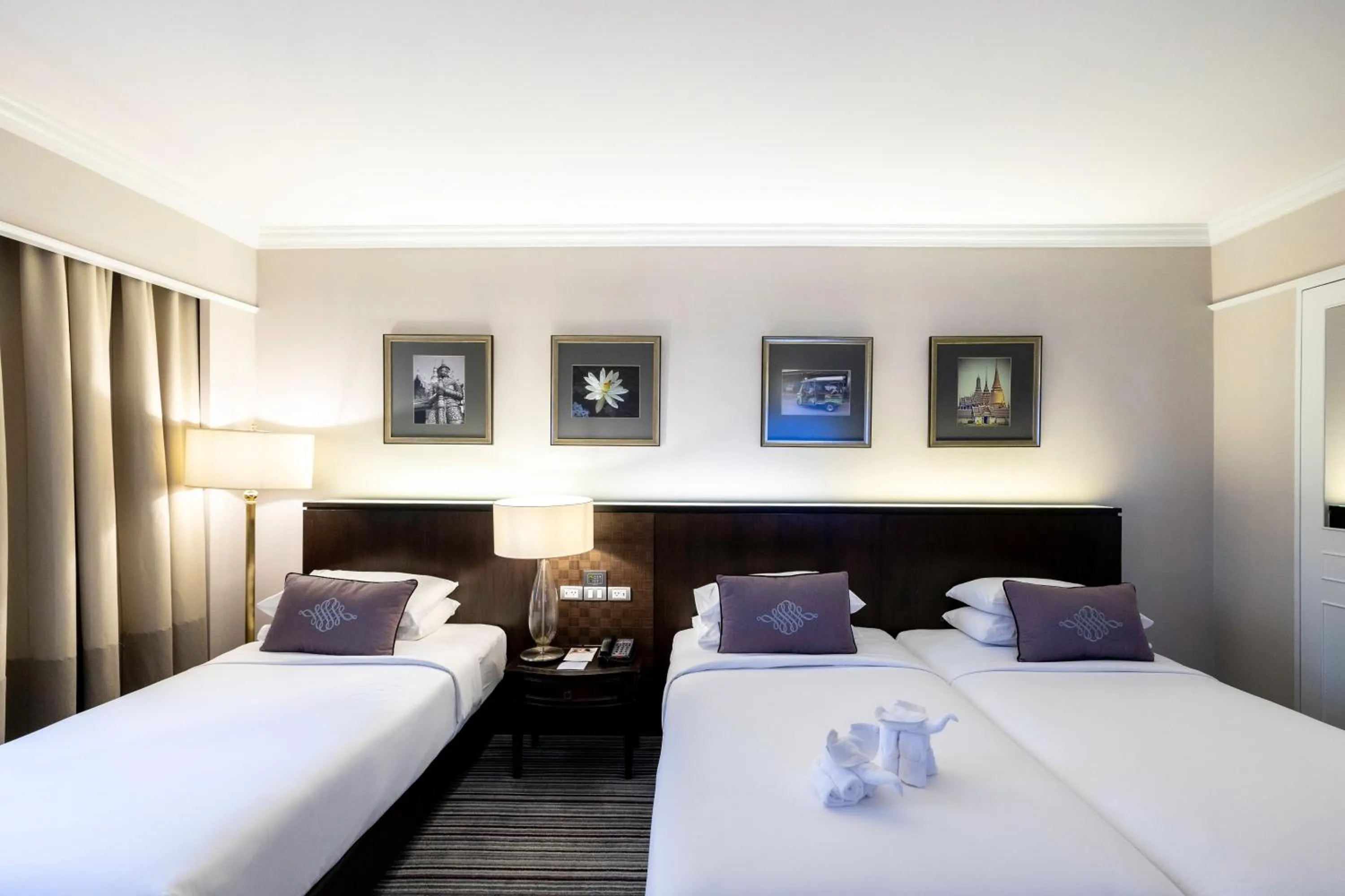 Bed in The Sukosol Hotel