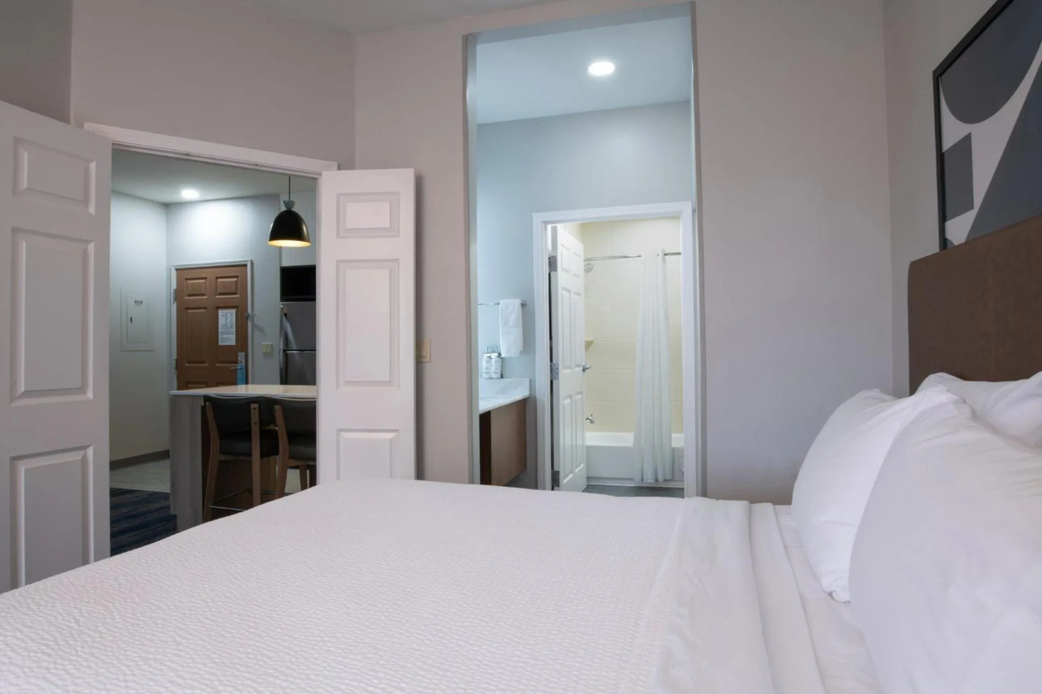 Photo of the whole room, Bed in Staybridge Suites Oklahoma City by IHG