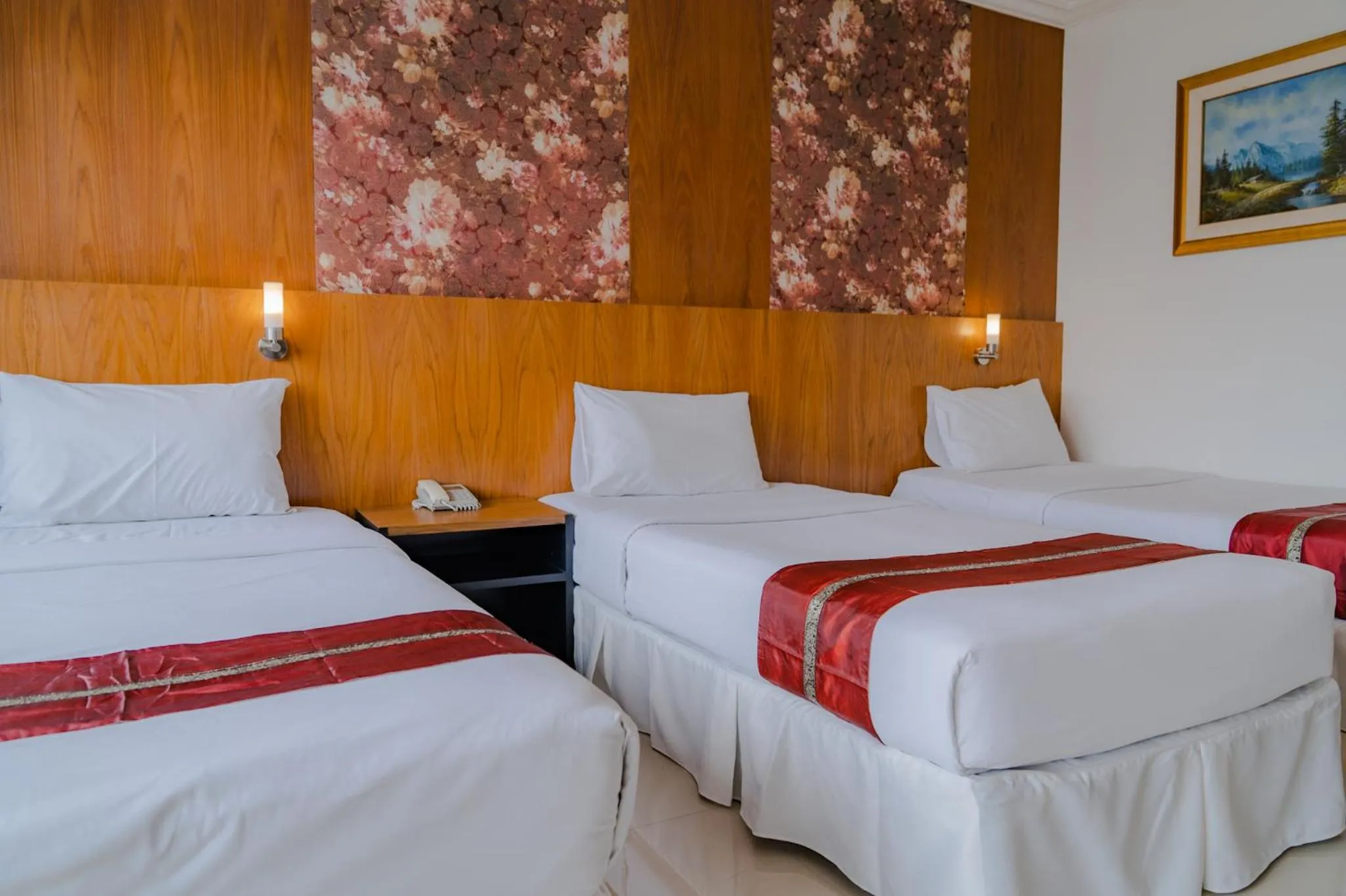 Bedroom, Bed in Forum Park Hotel