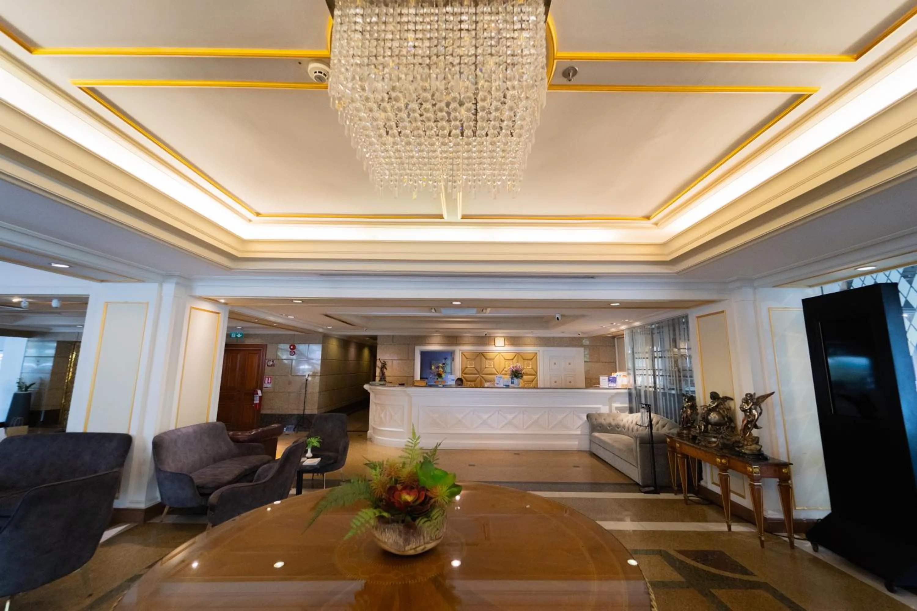 Lobby or reception in Forum Park Hotel