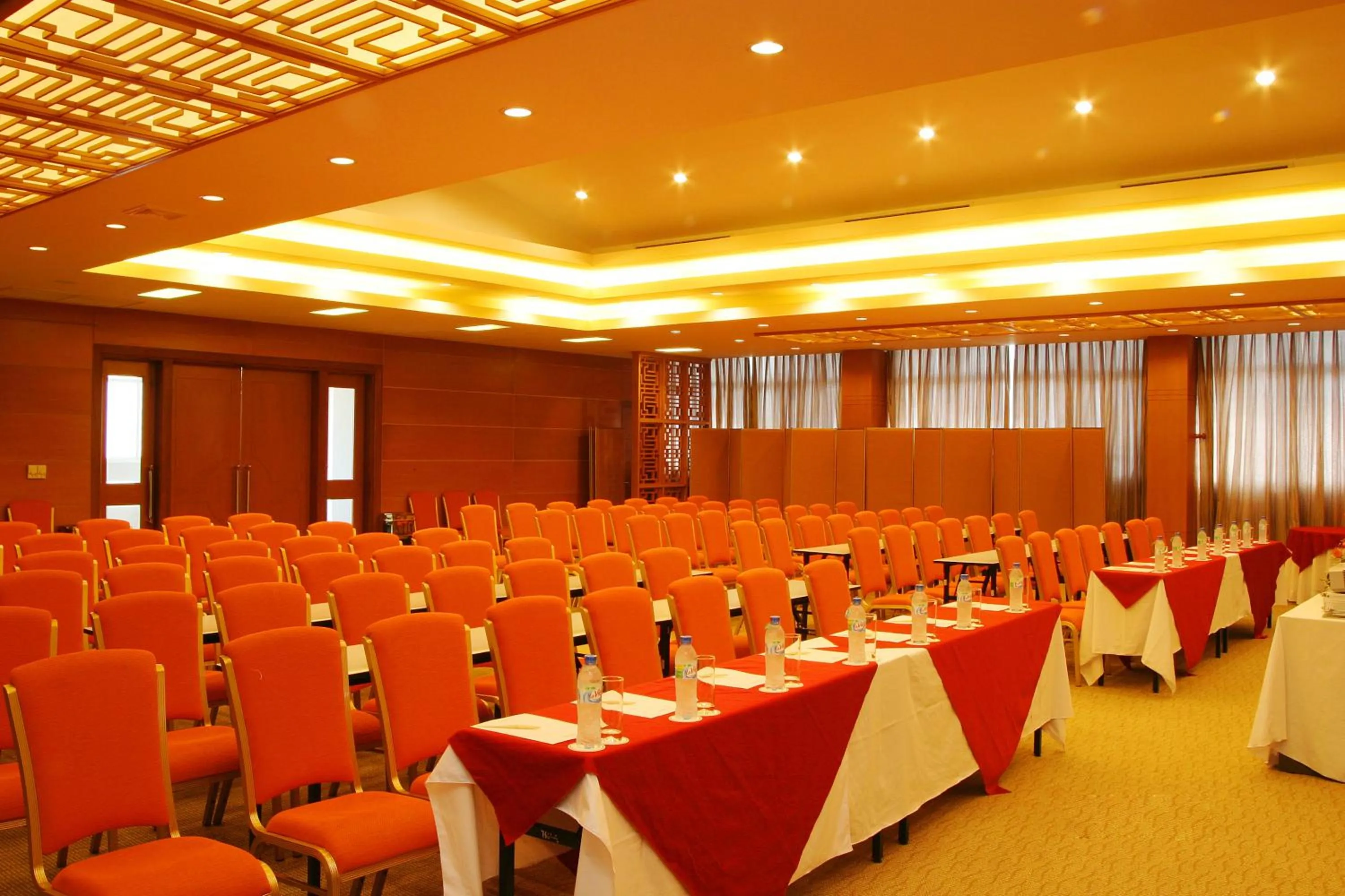 Business facilities in Muong Thanh Holiday Da Lat Hotel