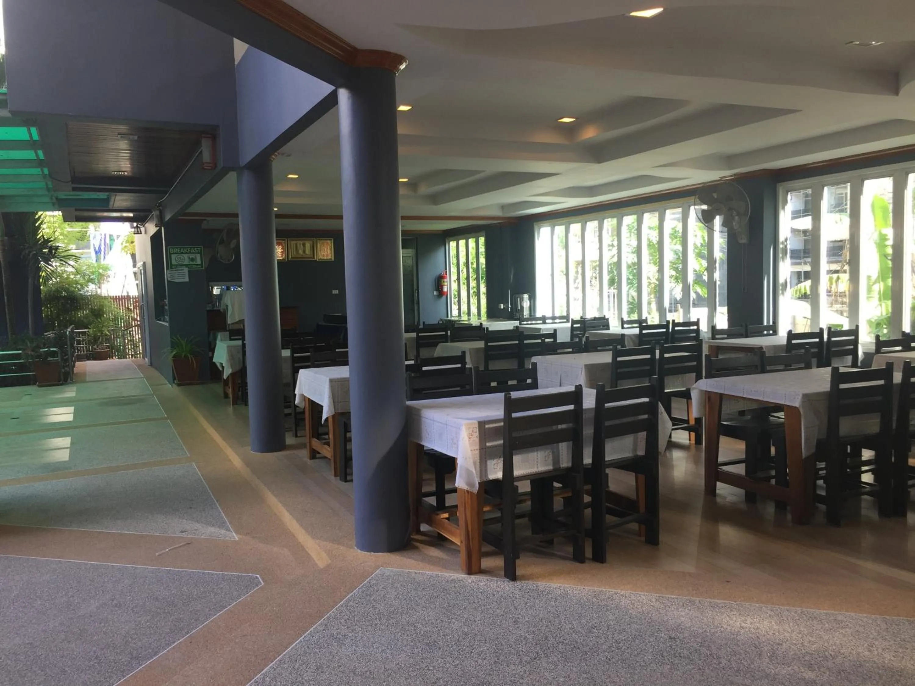 Restaurant/places to eat in Aonang Village Resort