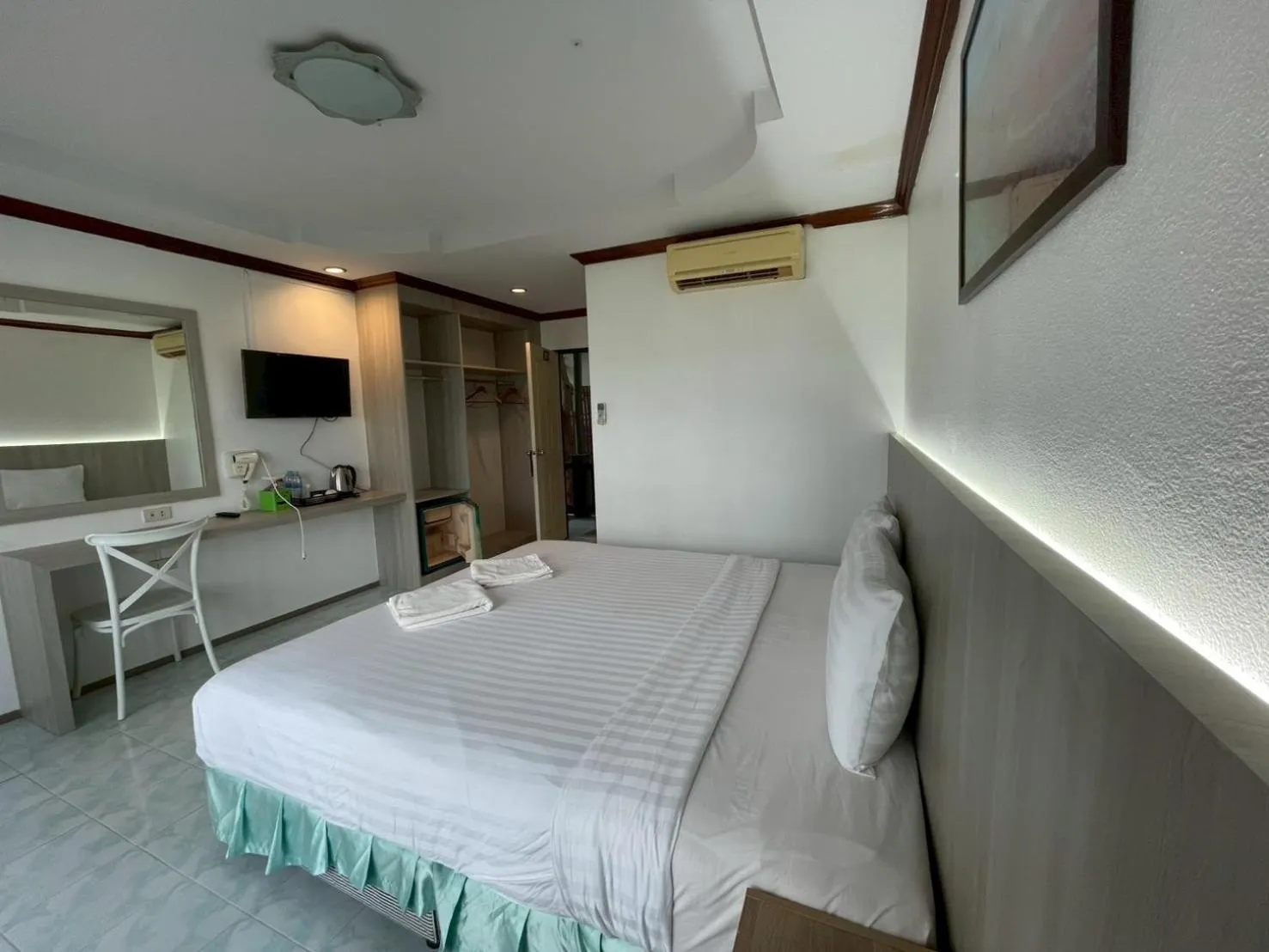 Bed in Aonang Village Resort