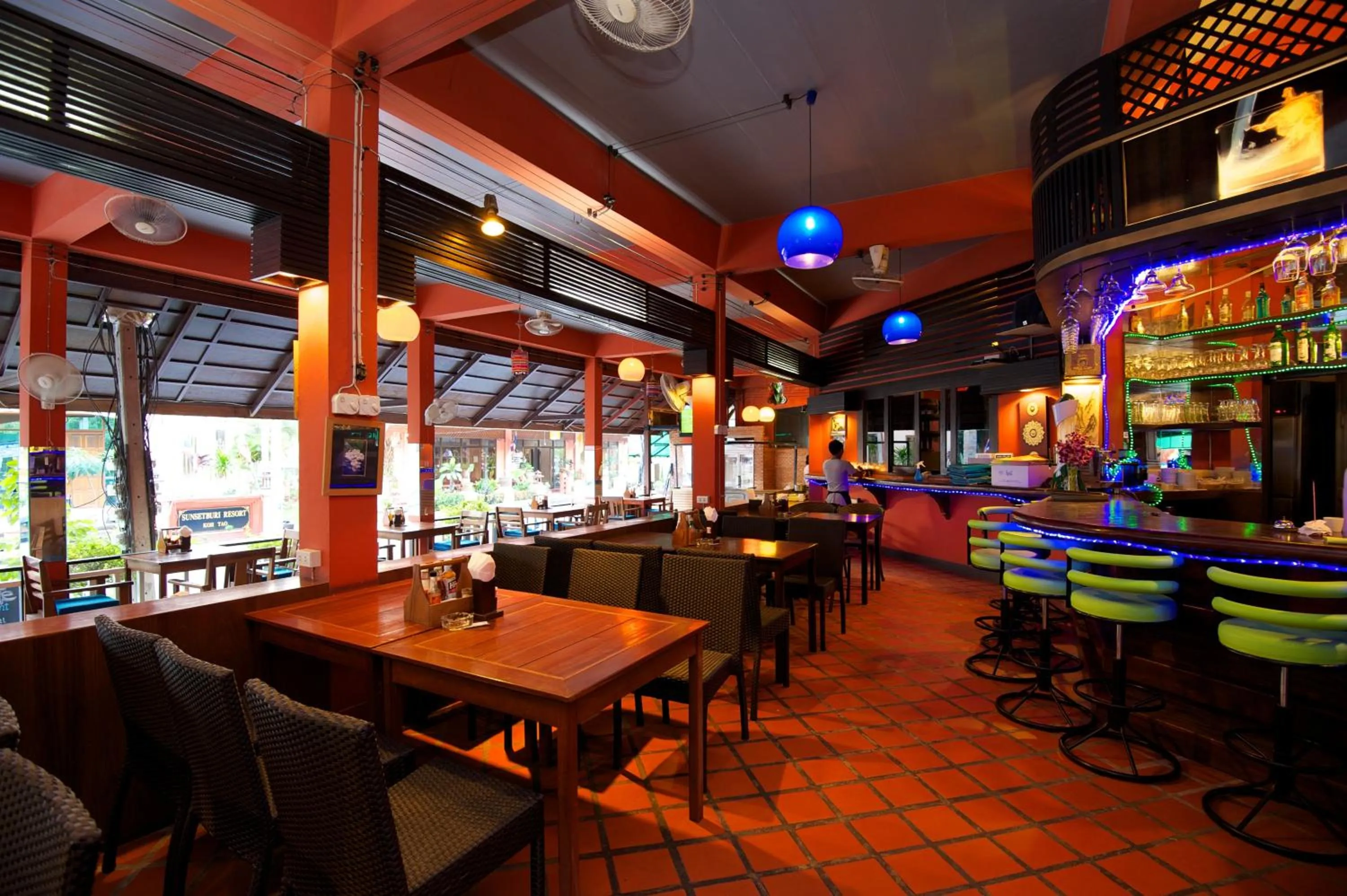 Restaurant/places to eat in Simple Life Resort Koh Tao