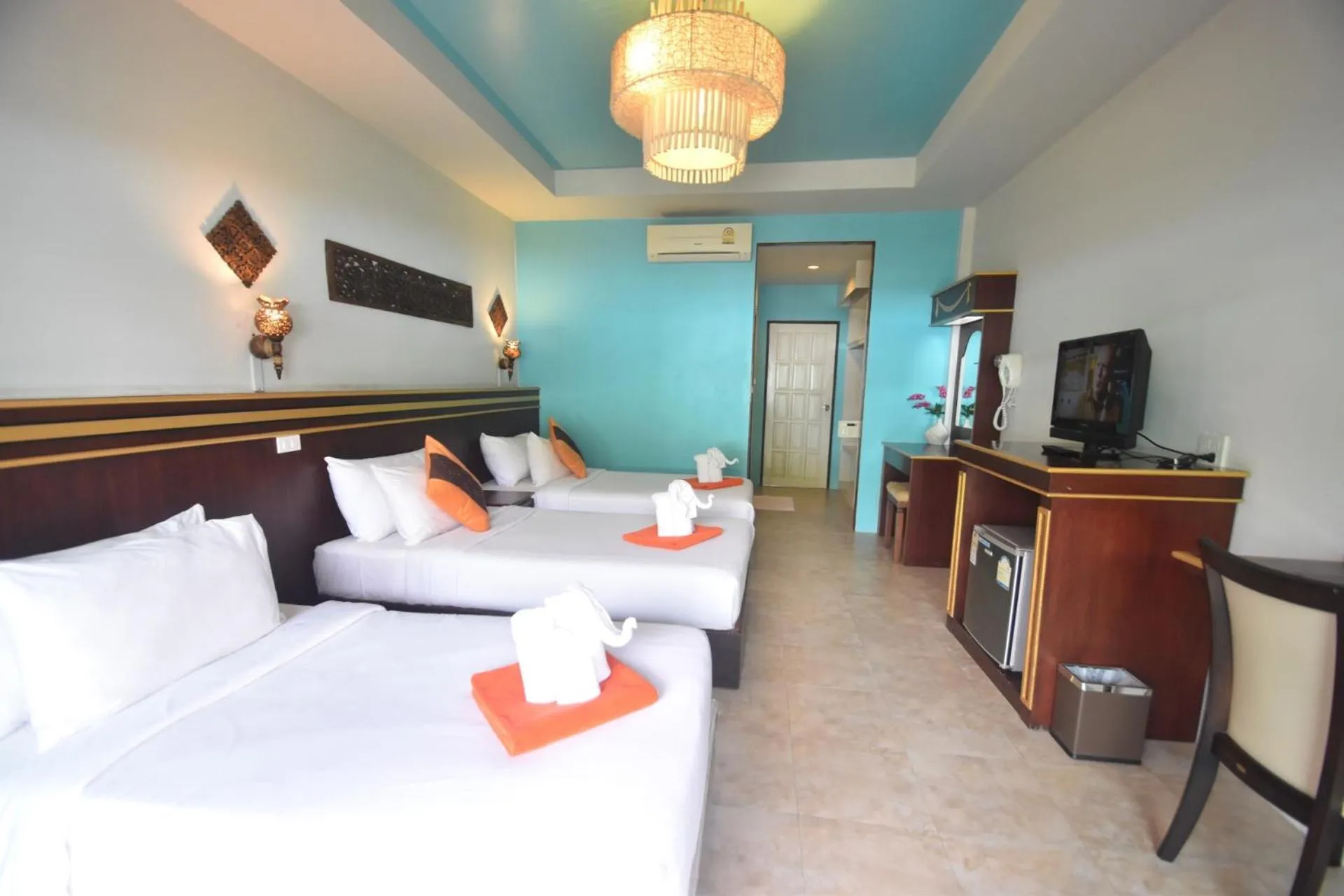 Photo of the whole room in Simple Life Resort Koh Tao