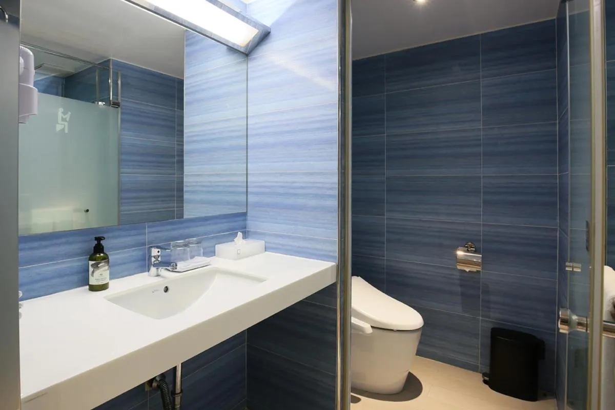 Shower in Dandy Hotel - Tianmu Branch