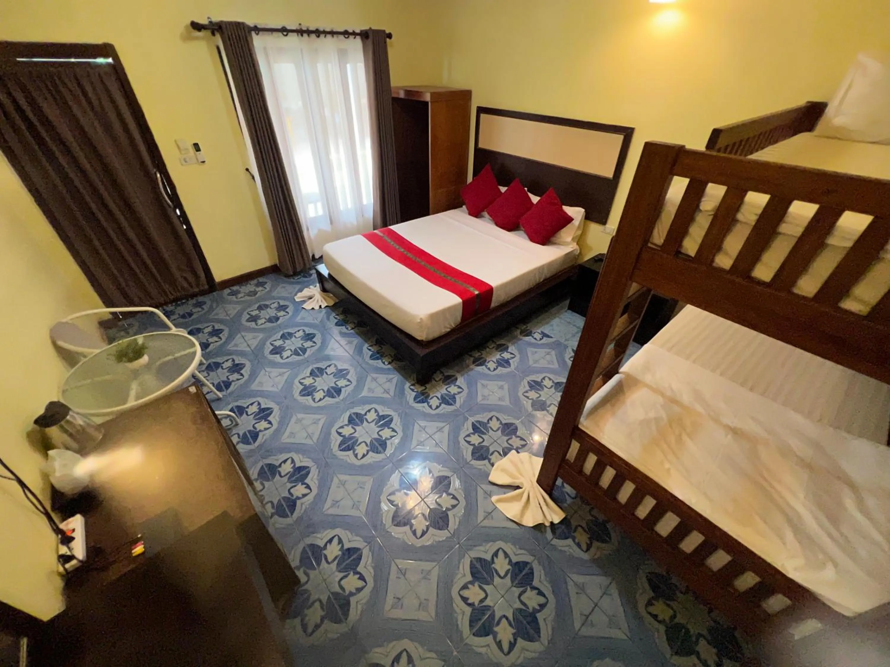 Bed in Lanta Paragon