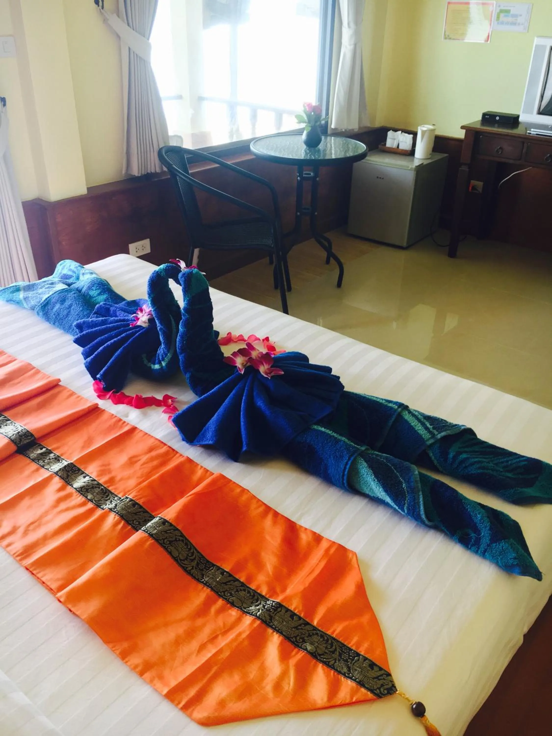 Living room, Bed in Lanta Paragon