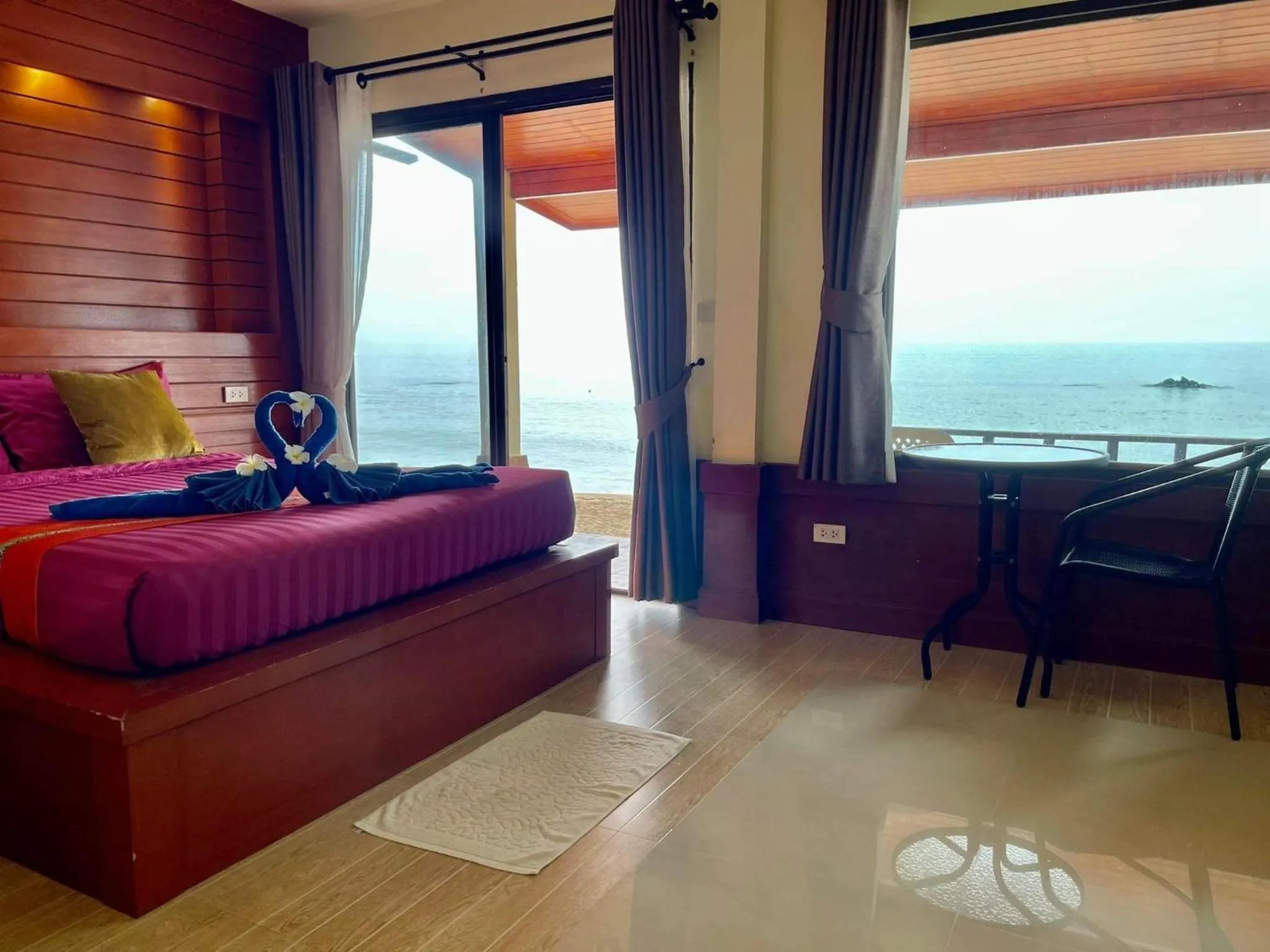 Bed in Lanta Paragon