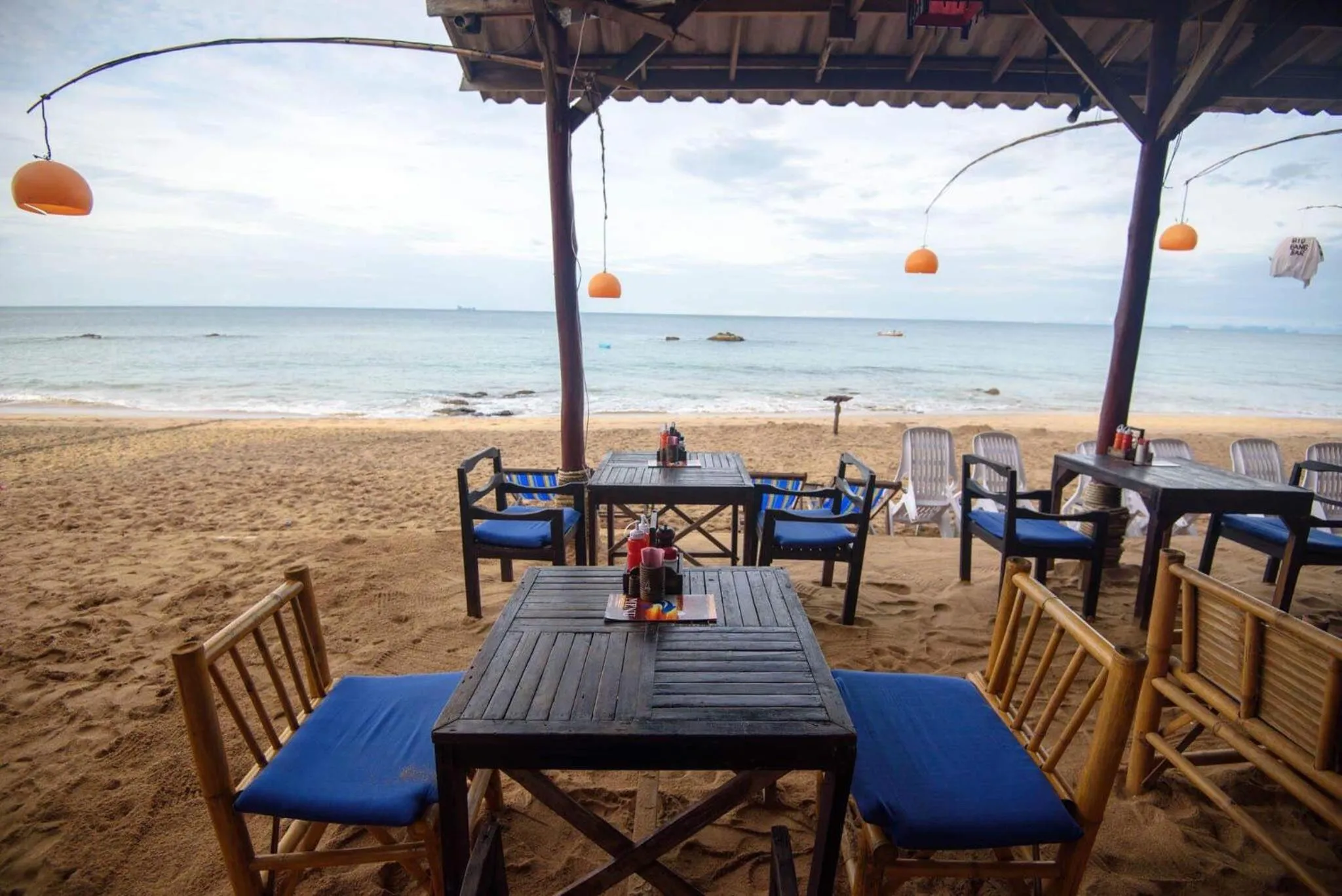 Restaurant/places to eat in Lanta Paragon