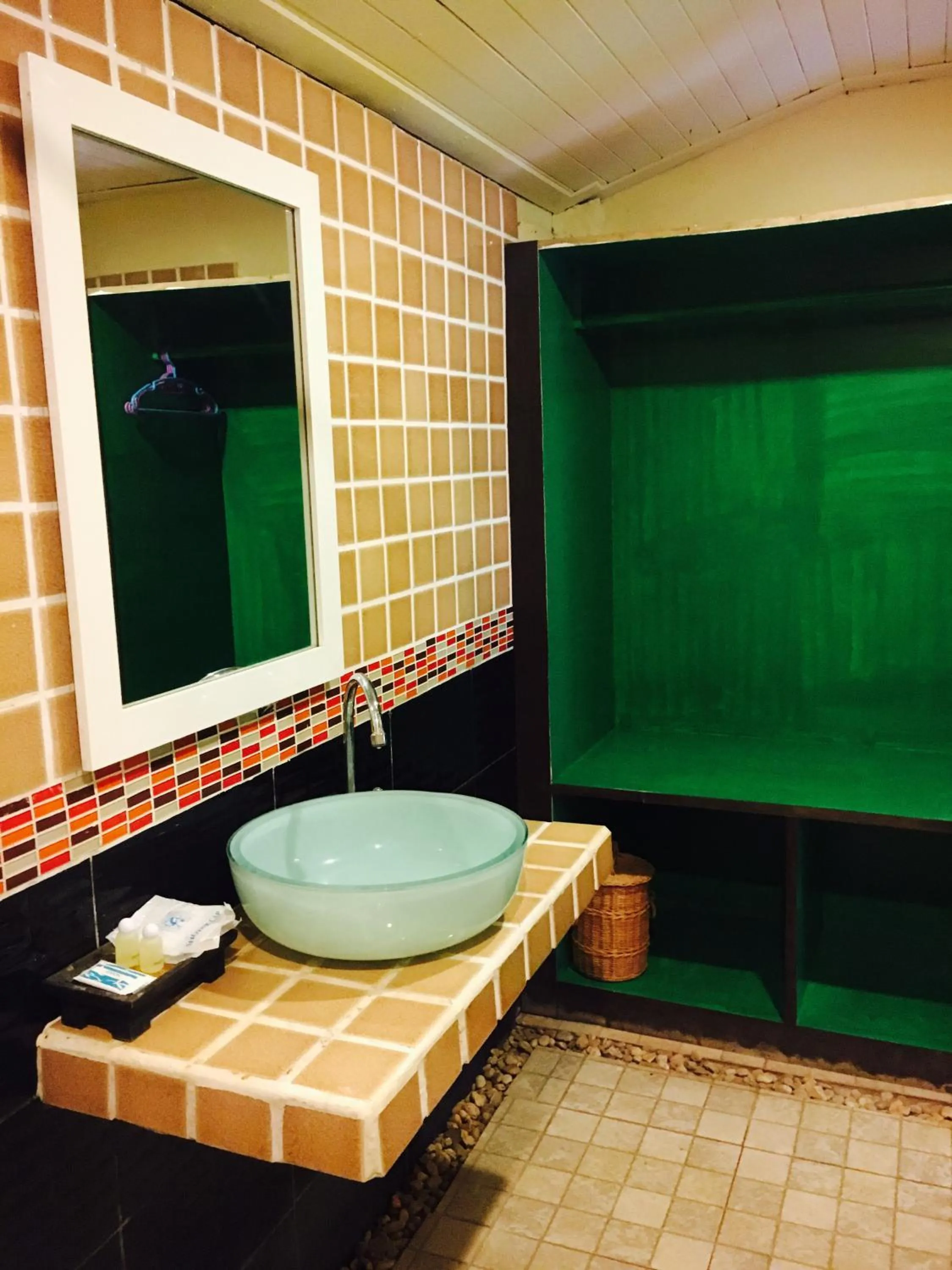 Bathroom in Lanta Paragon