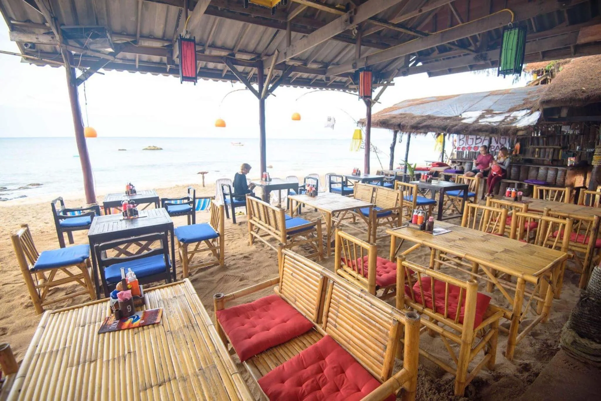 Restaurant/places to eat in Lanta Paragon