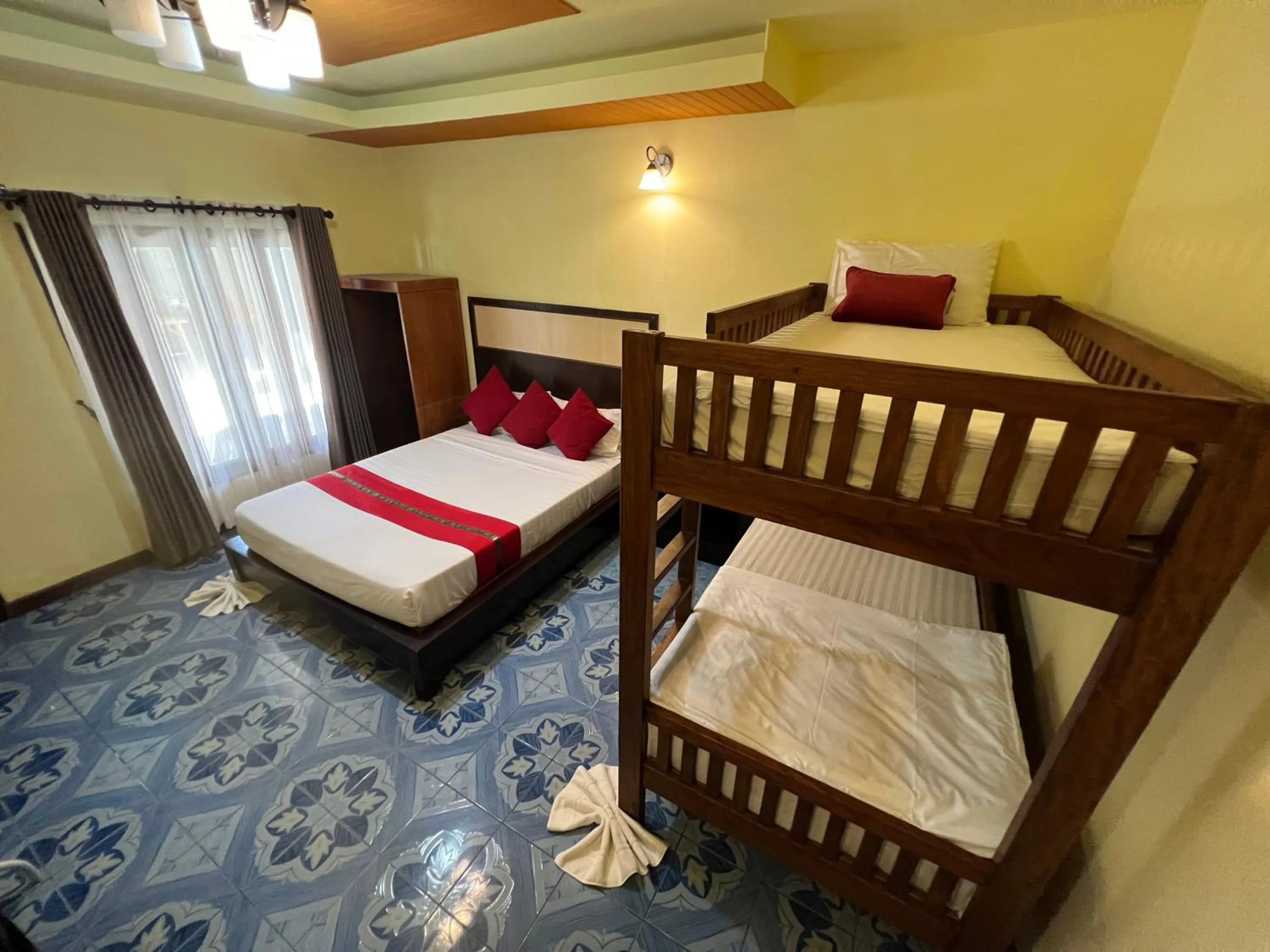 Bed in Lanta Paragon