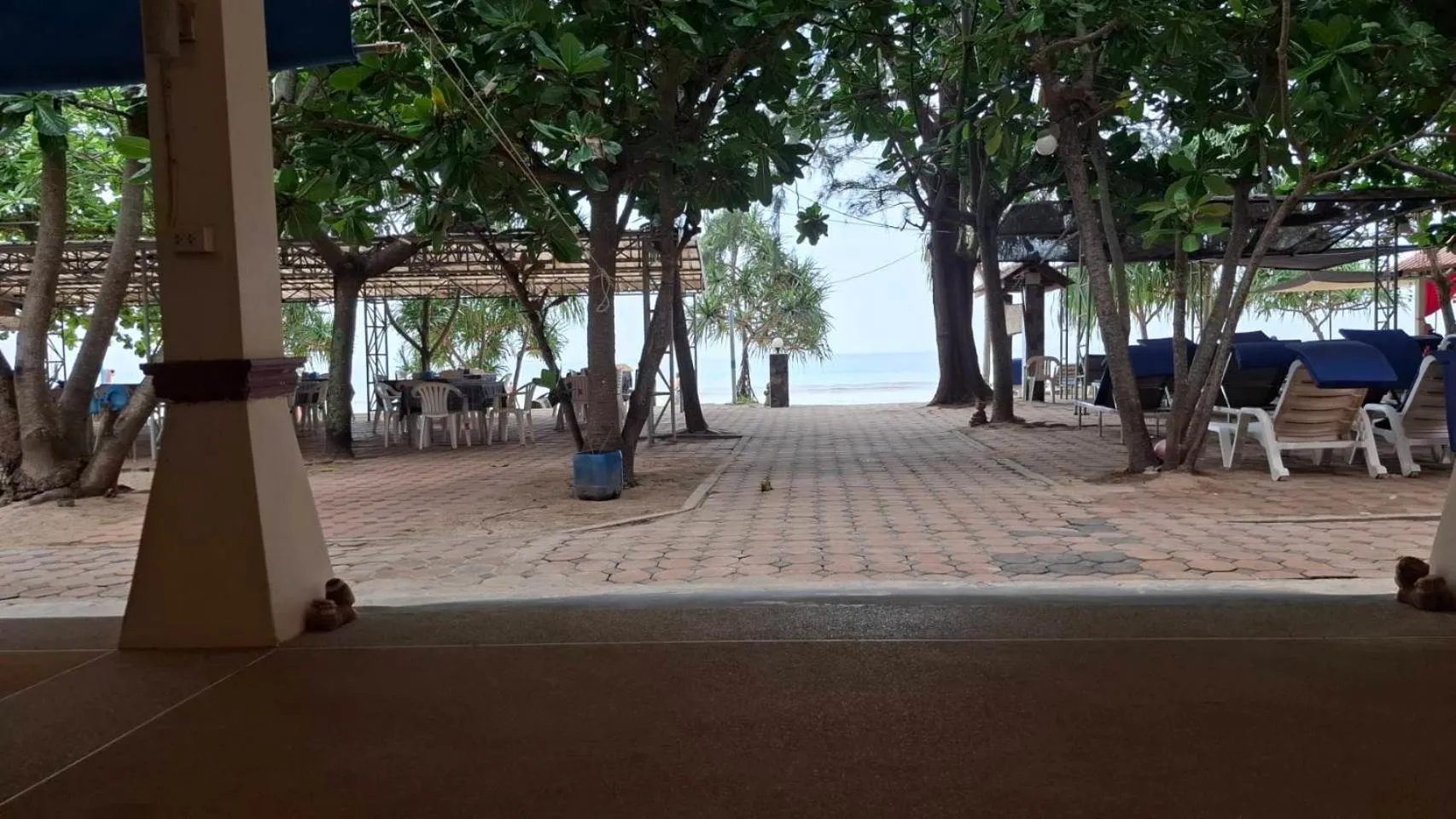 Day in Lanta Summer House 1