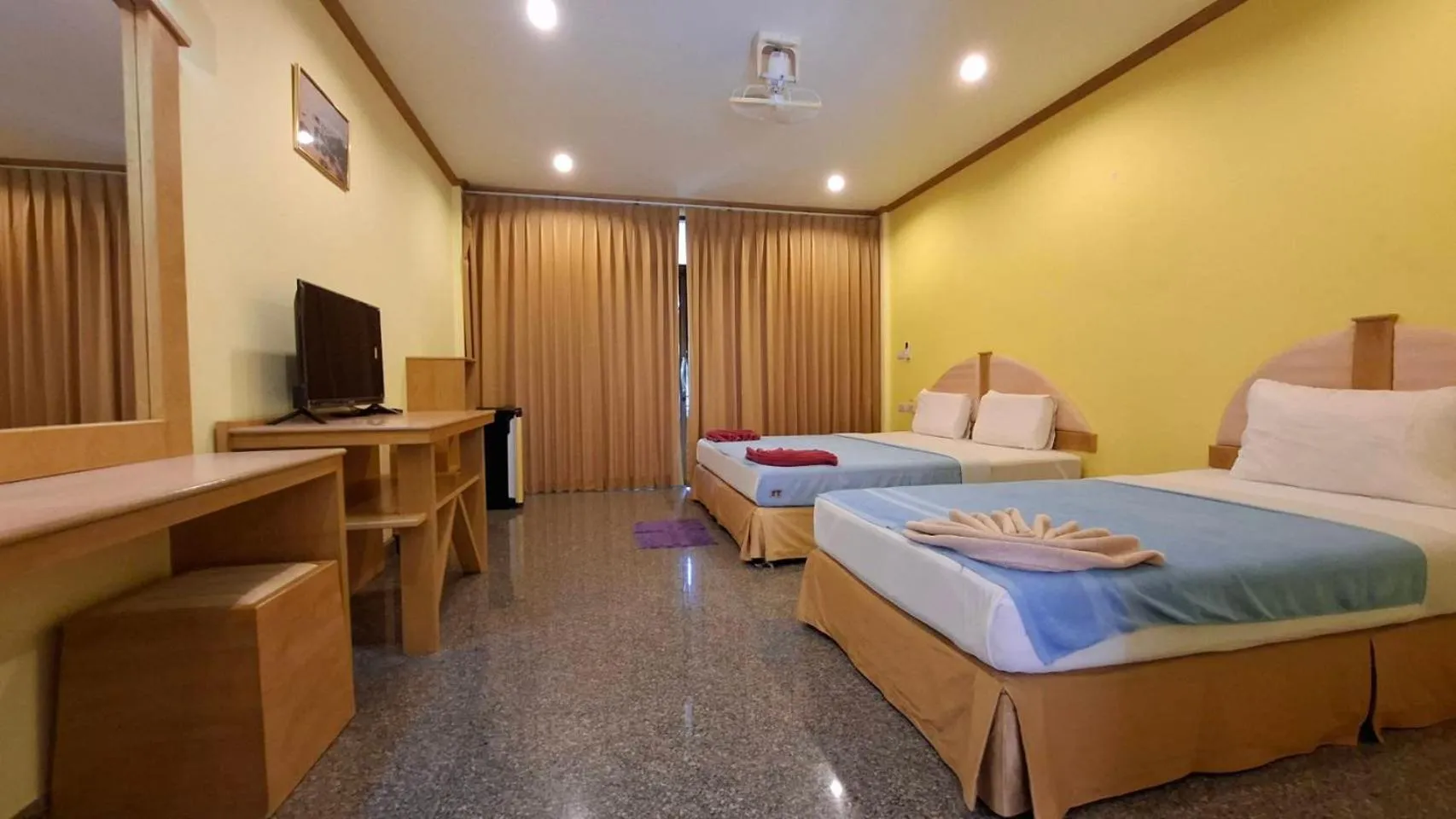 TV and multimedia, Bed in Lanta Summer House 1