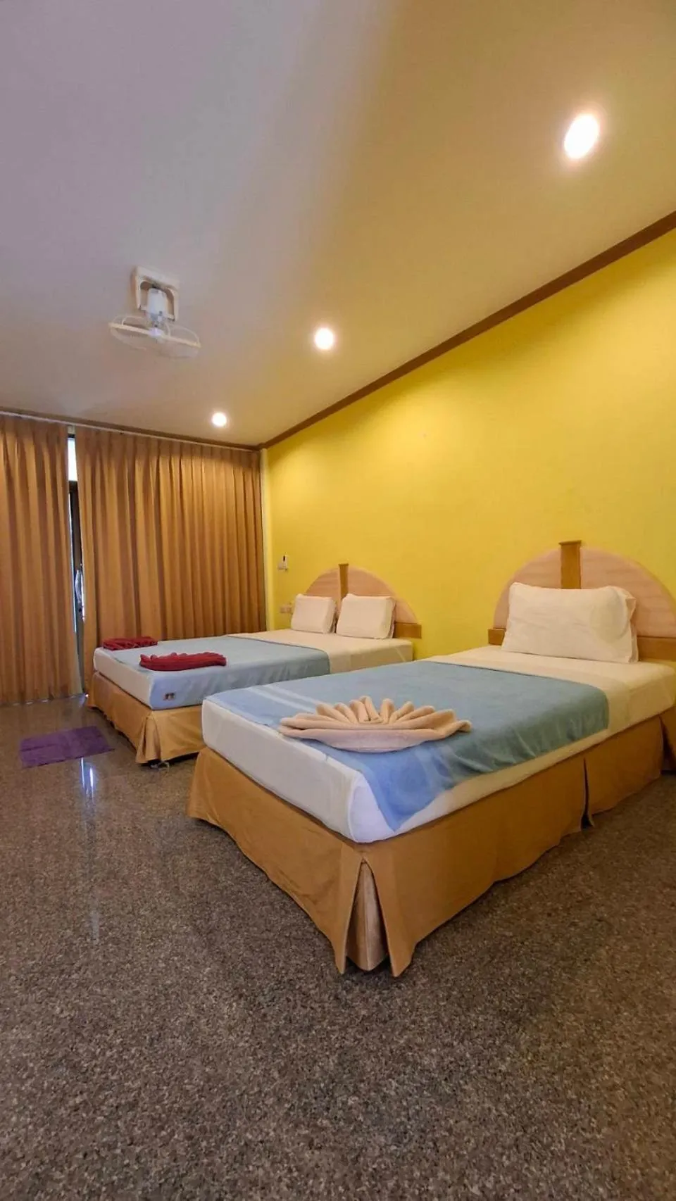 Bed in Lanta Summer House 1