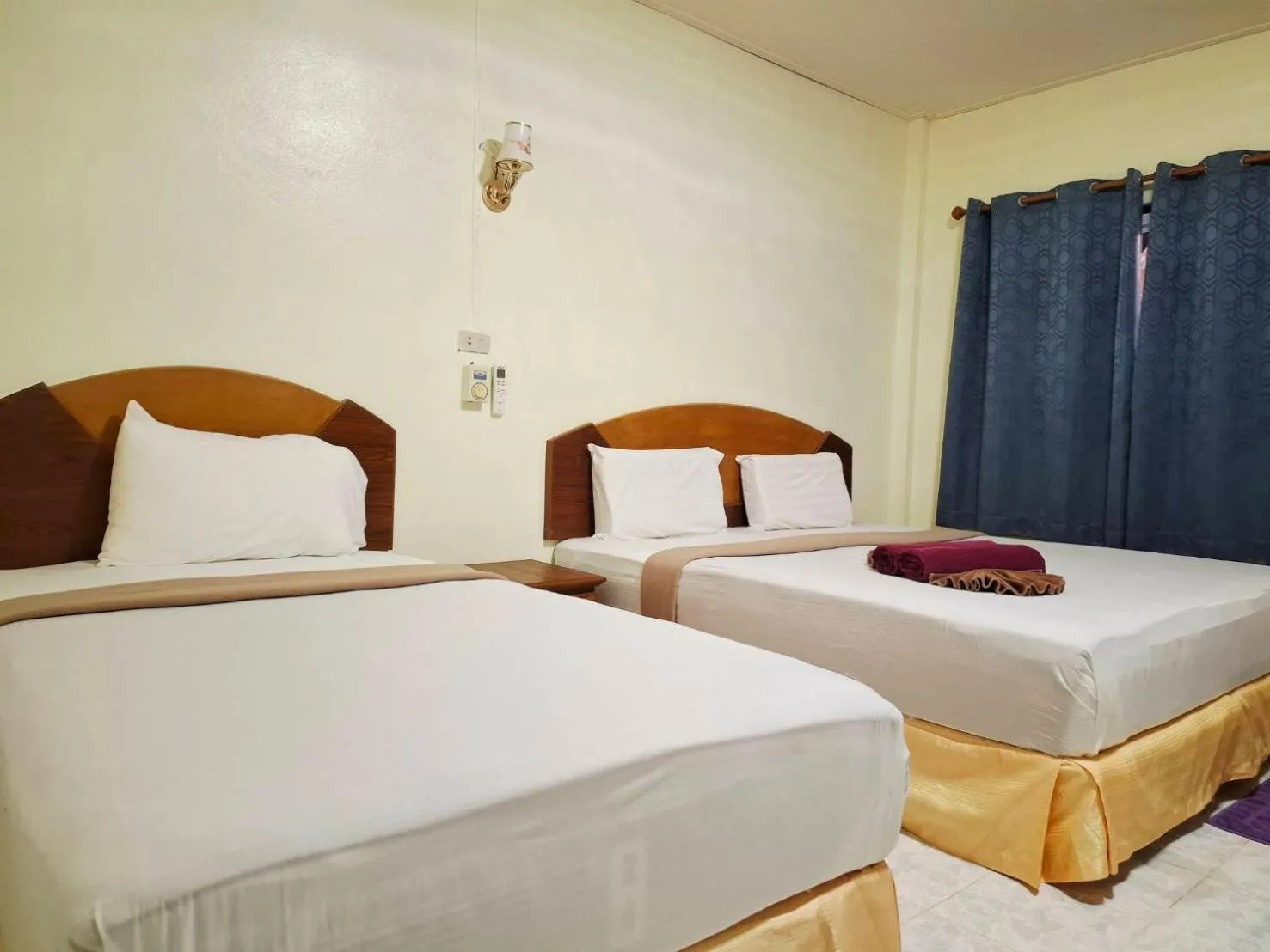 Bedroom, Bed in Lanta Summer House 1