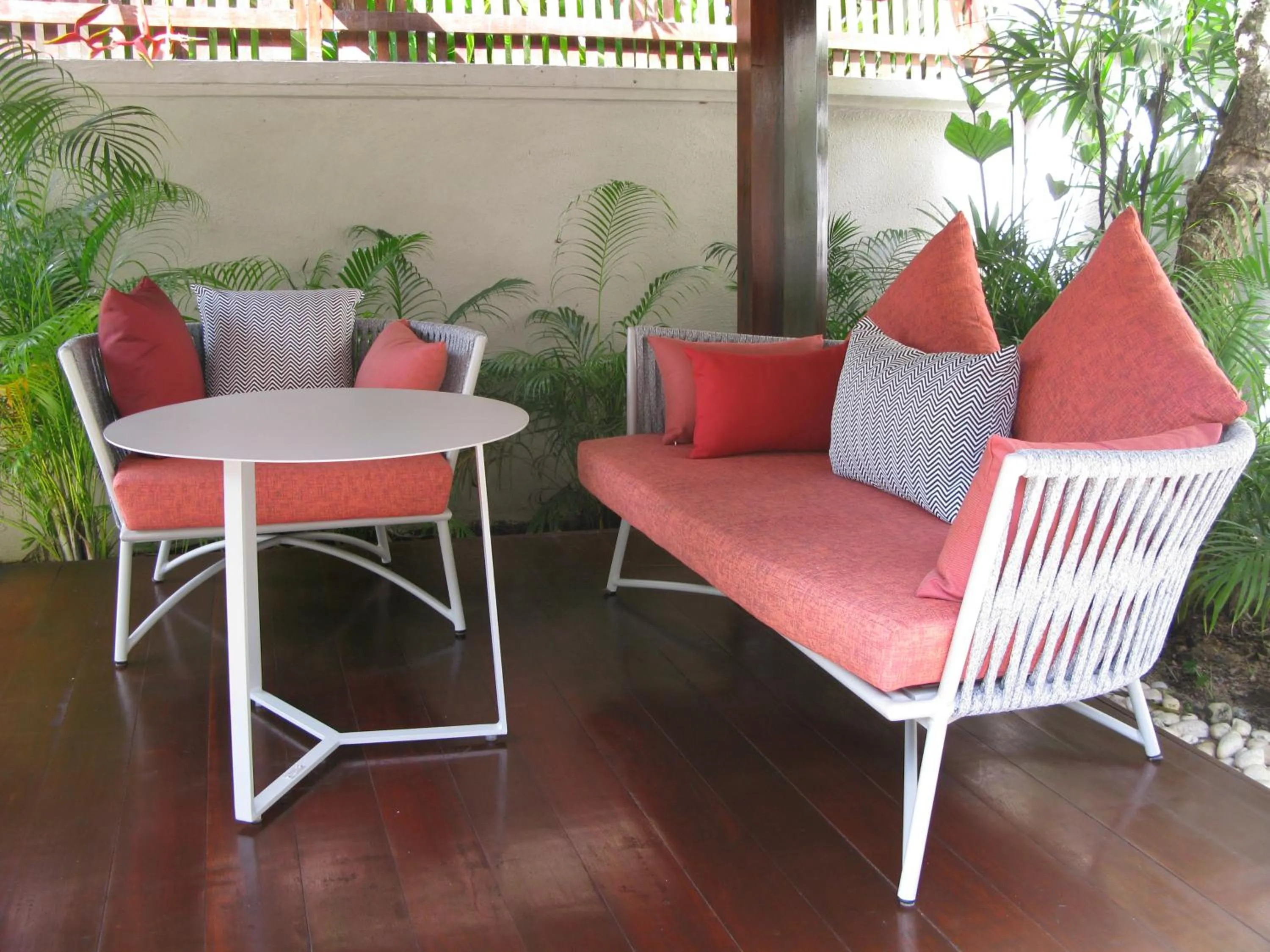 Garden in The Sunset Beach Resort & Spa, Taling Ngam, Ko Samui