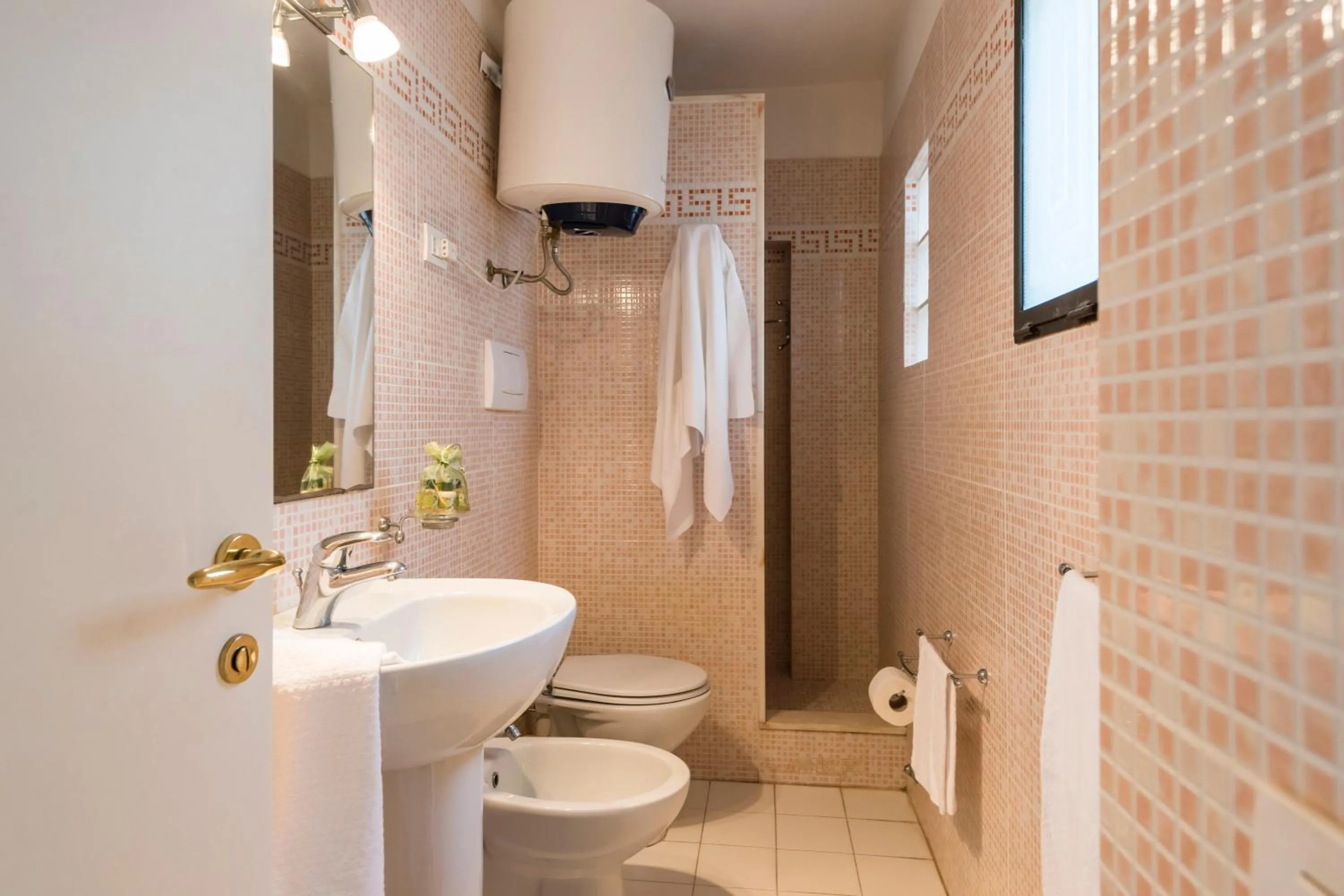Shower in Il Chiostro Appartamenti & Suites