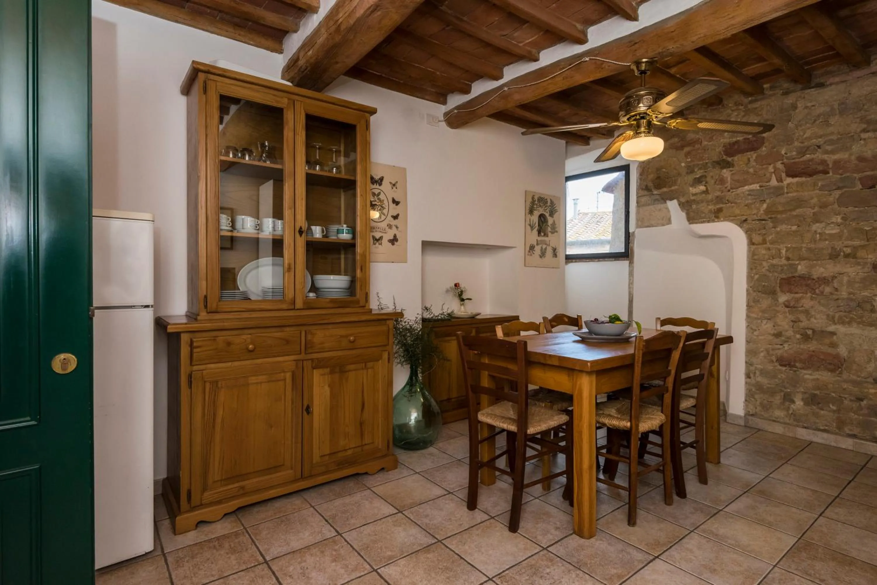 Dining area in Il Chiostro Appartamenti & Suites