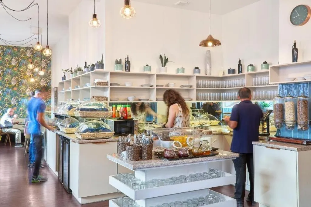 Breakfast in Made Inn Budapest