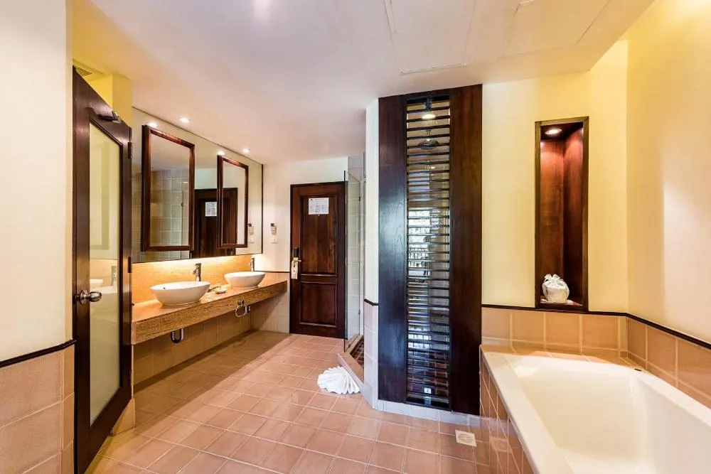 Shower, Bathroom in Duangjitt Resort and Spa - SHA Plus