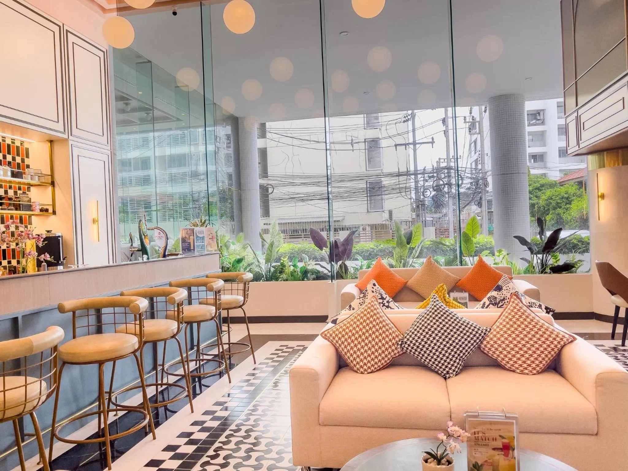 Restaurant/places to eat in A-ONE Bangkok Hotel