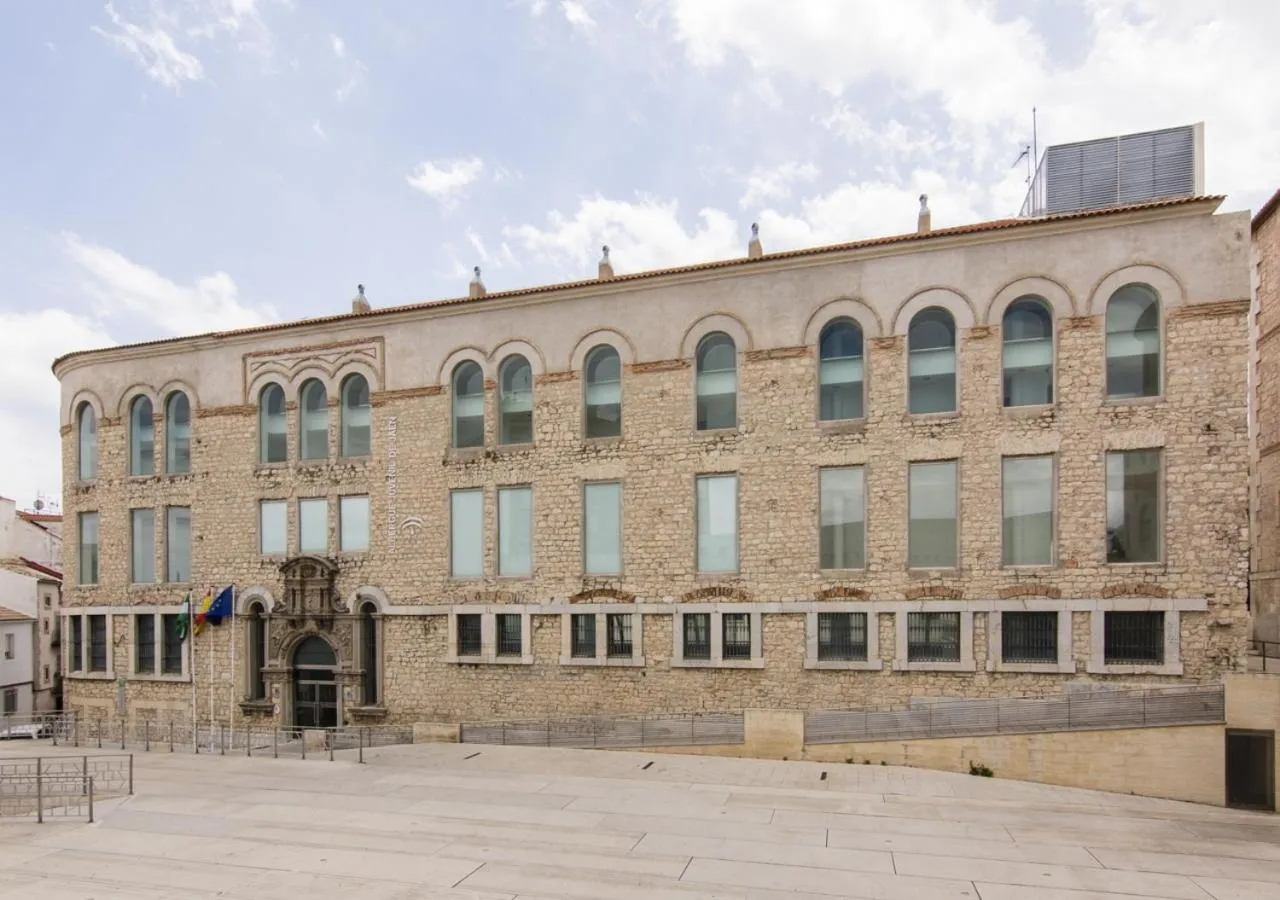 Facade/entrance in Albergue Inturjoven Jaen