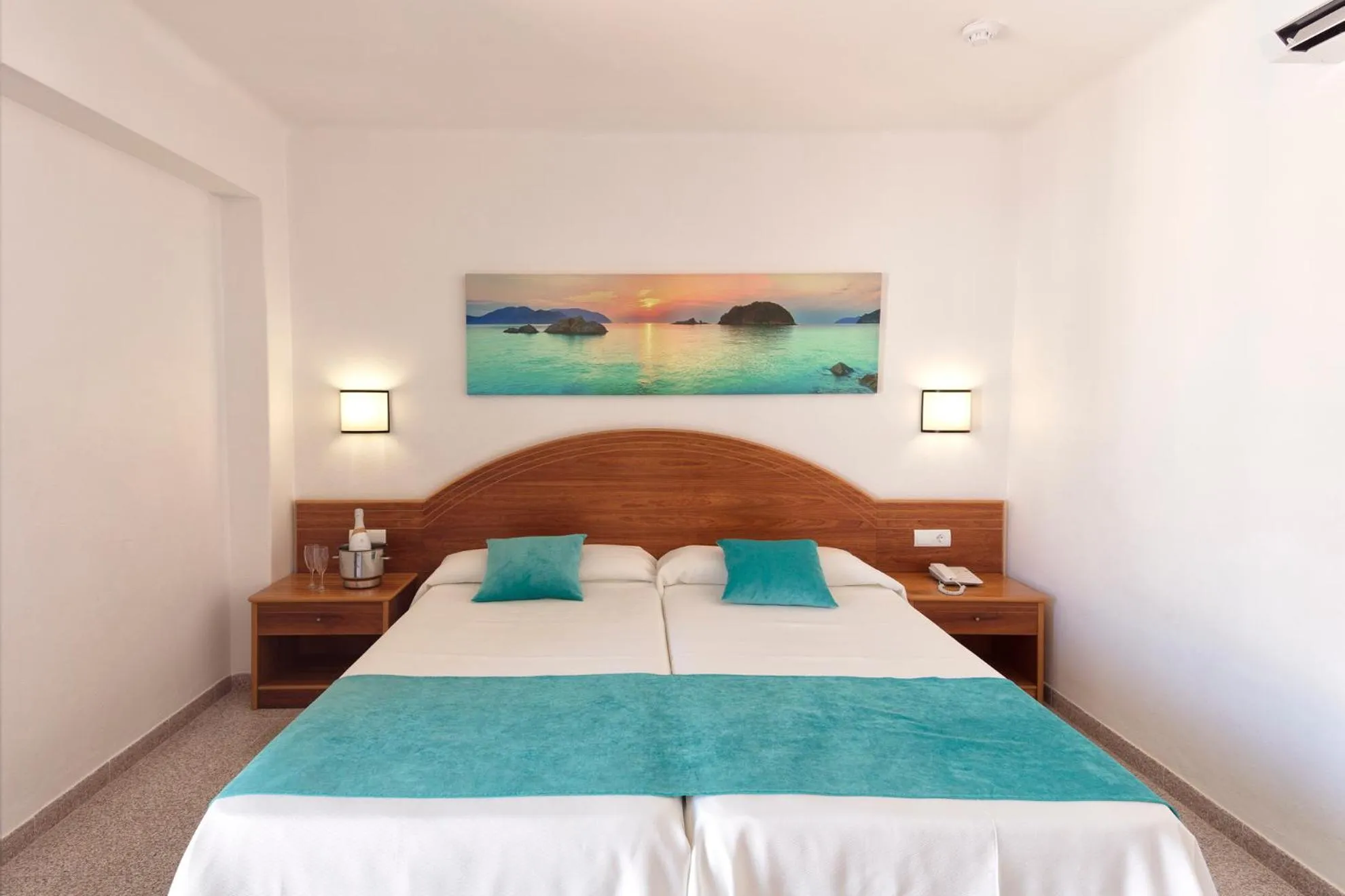Bedroom, Bed in Hotel Brisa Ibiza - Adults only