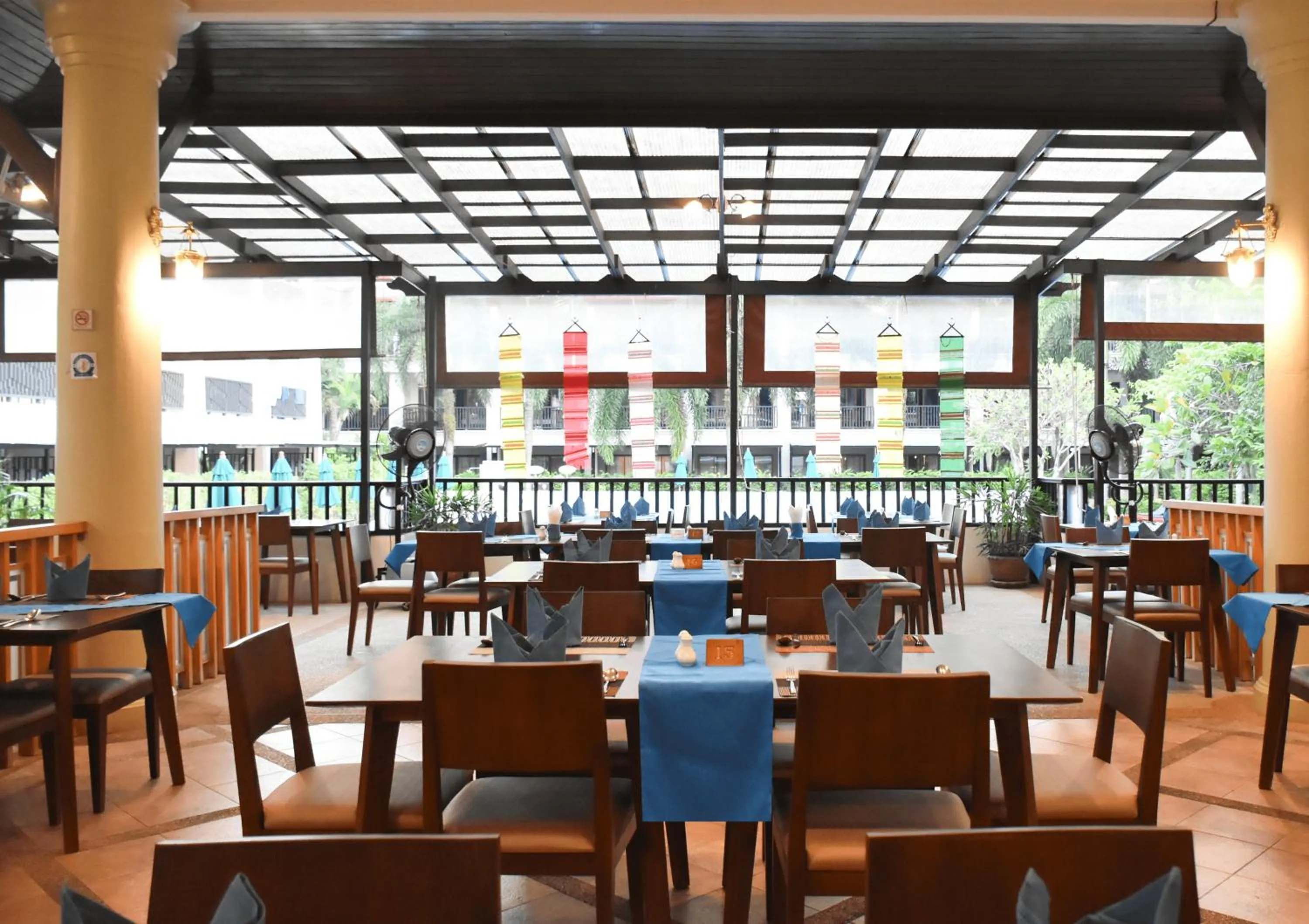 Restaurant/places to eat in Deevana Patong Resort & Spa