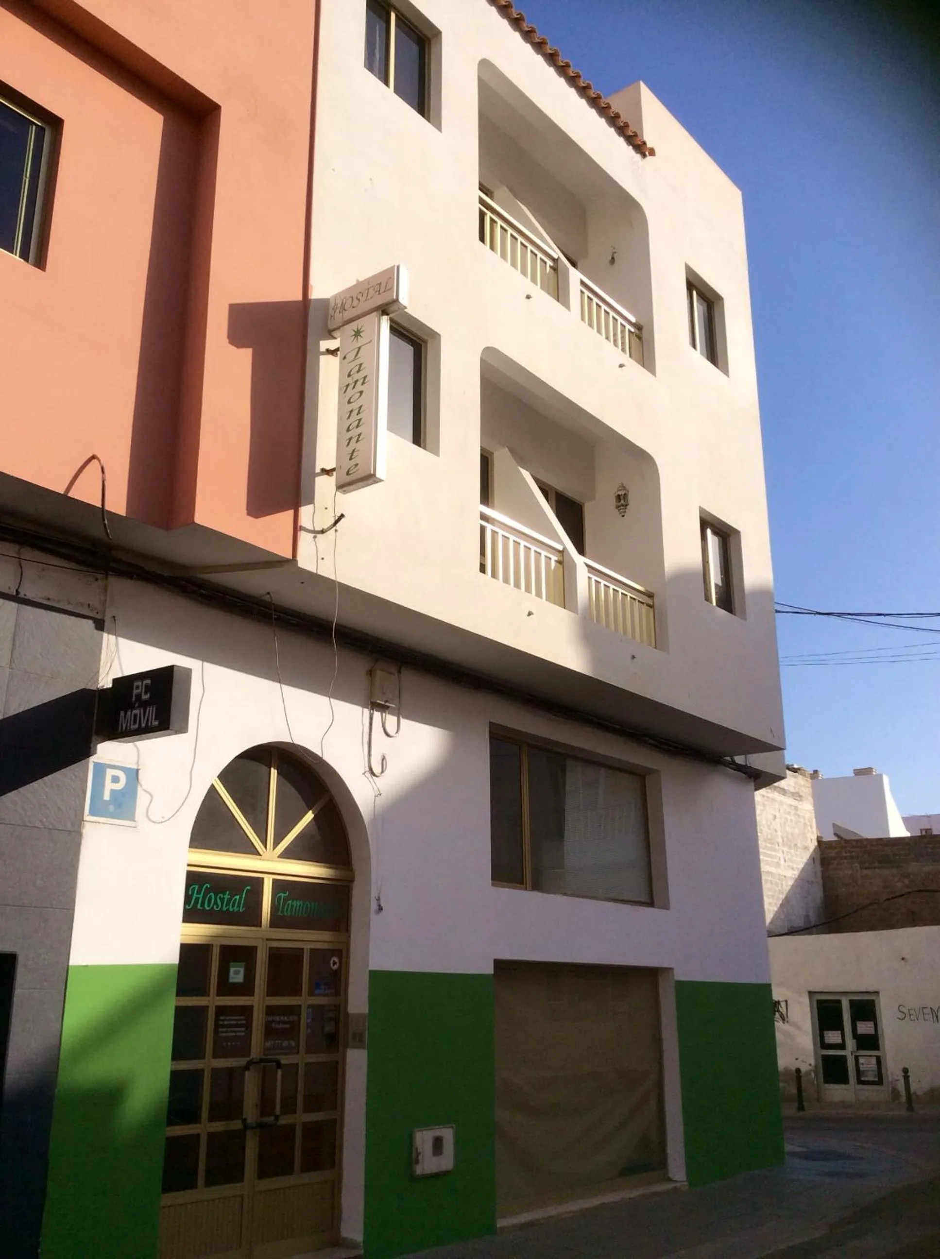 Property building in Hostal Tamonante
