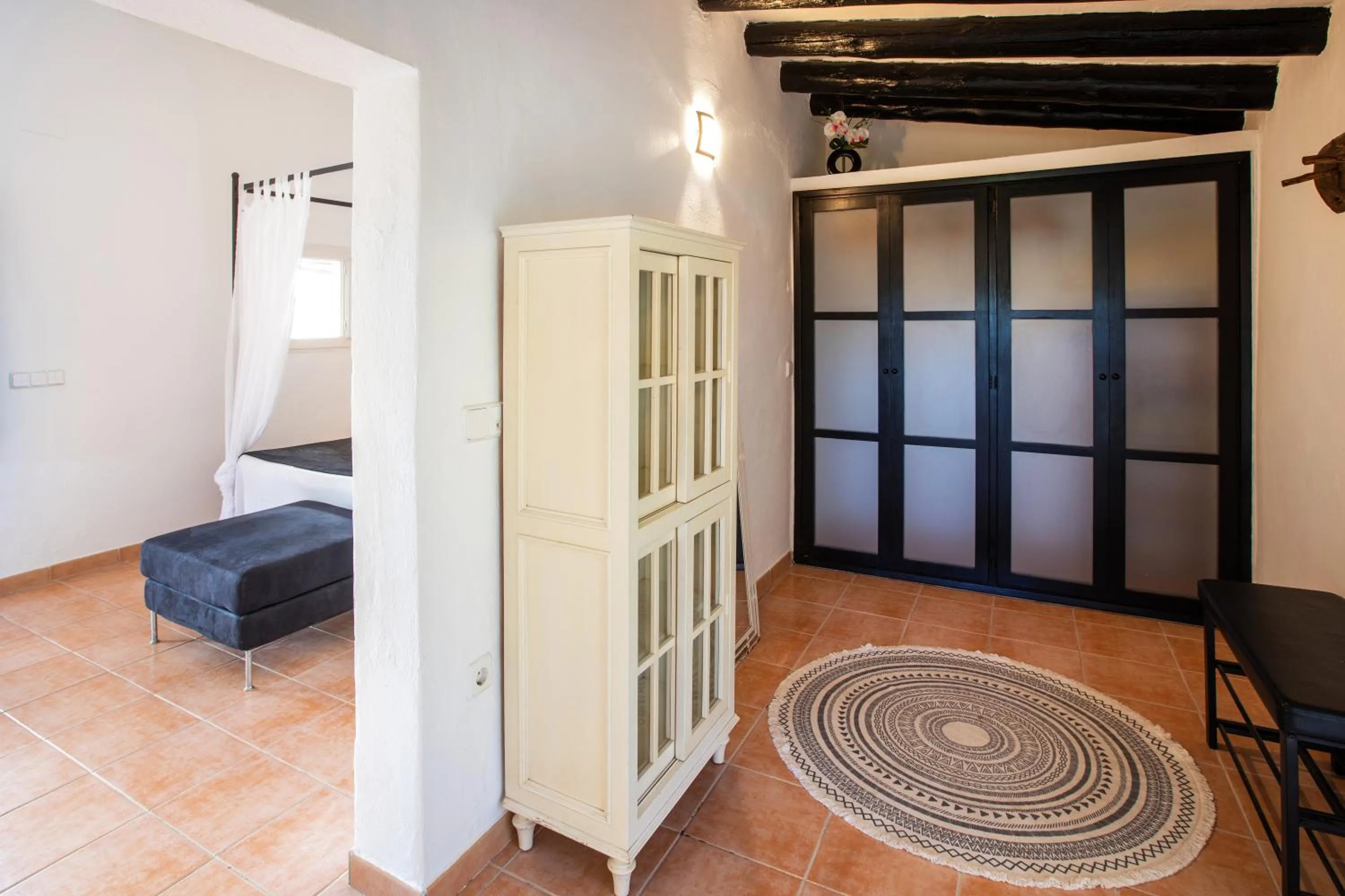 wardrobe, Bed in Agroturismo Can Guillem