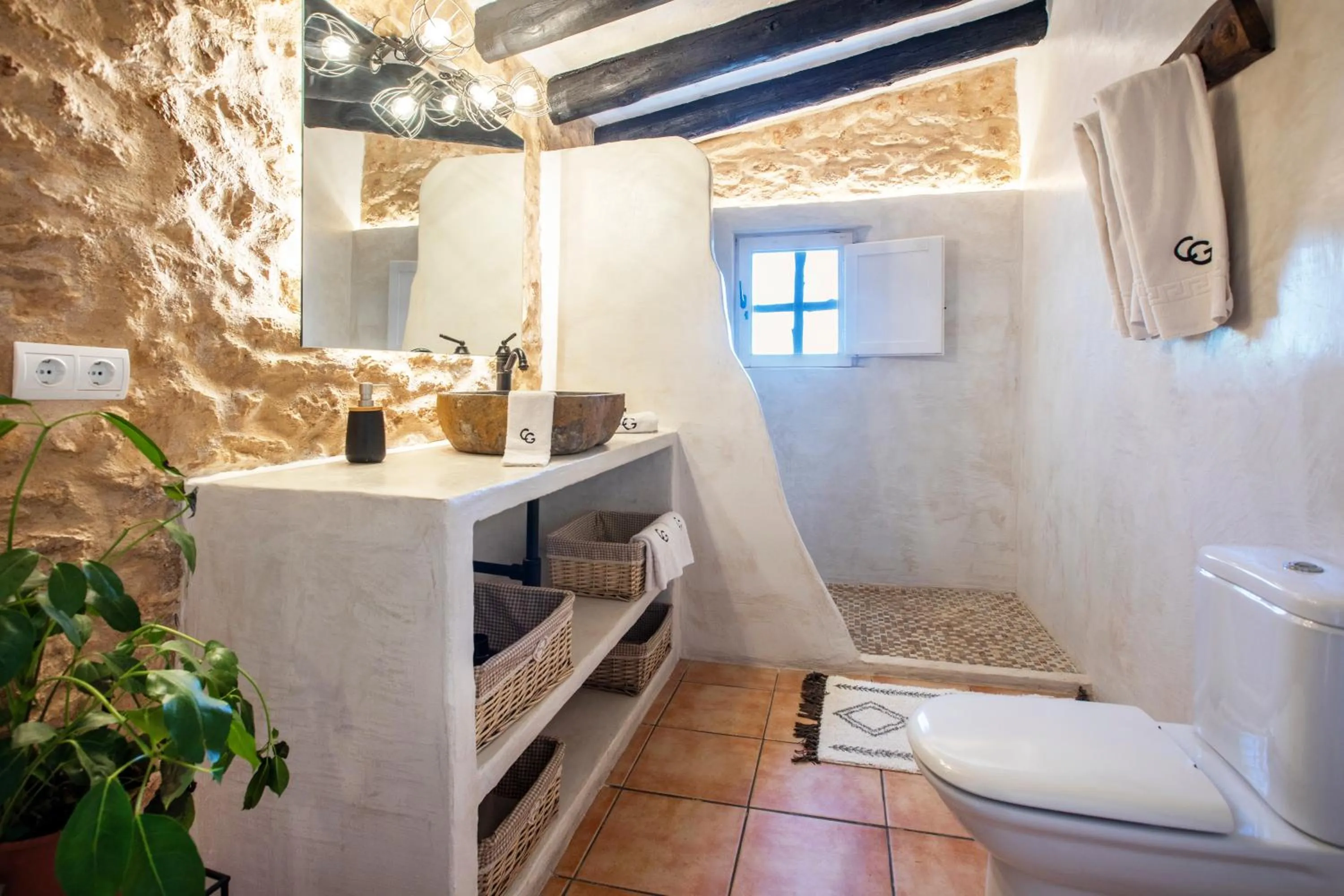 Bathroom in Agroturismo Can Guillem