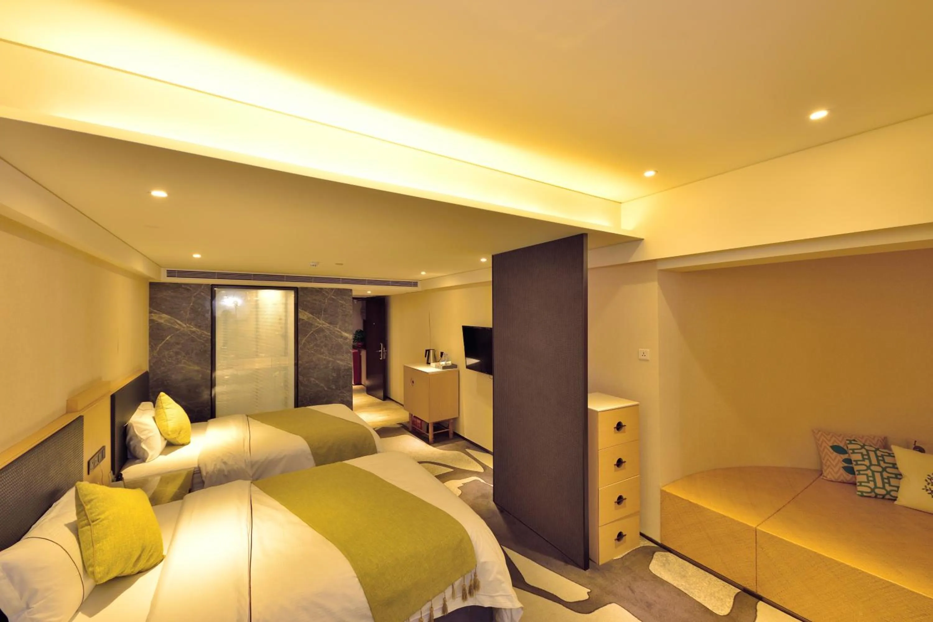 Bed in Hai Jun Hotel Guangzhou