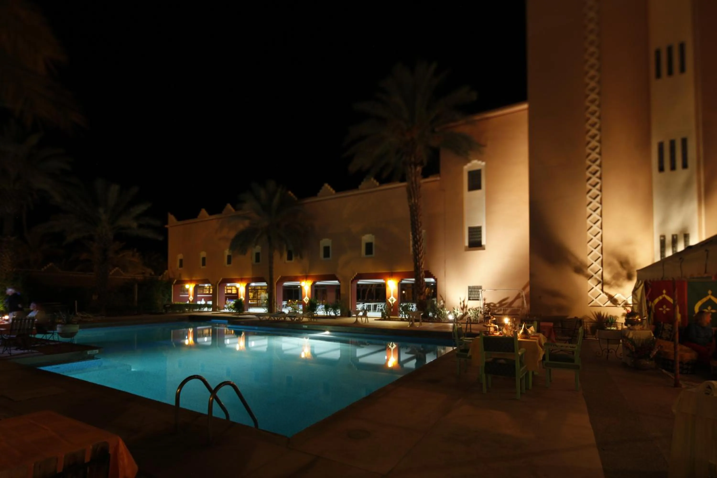Swimming pool in Hôtel Le Tinsouline