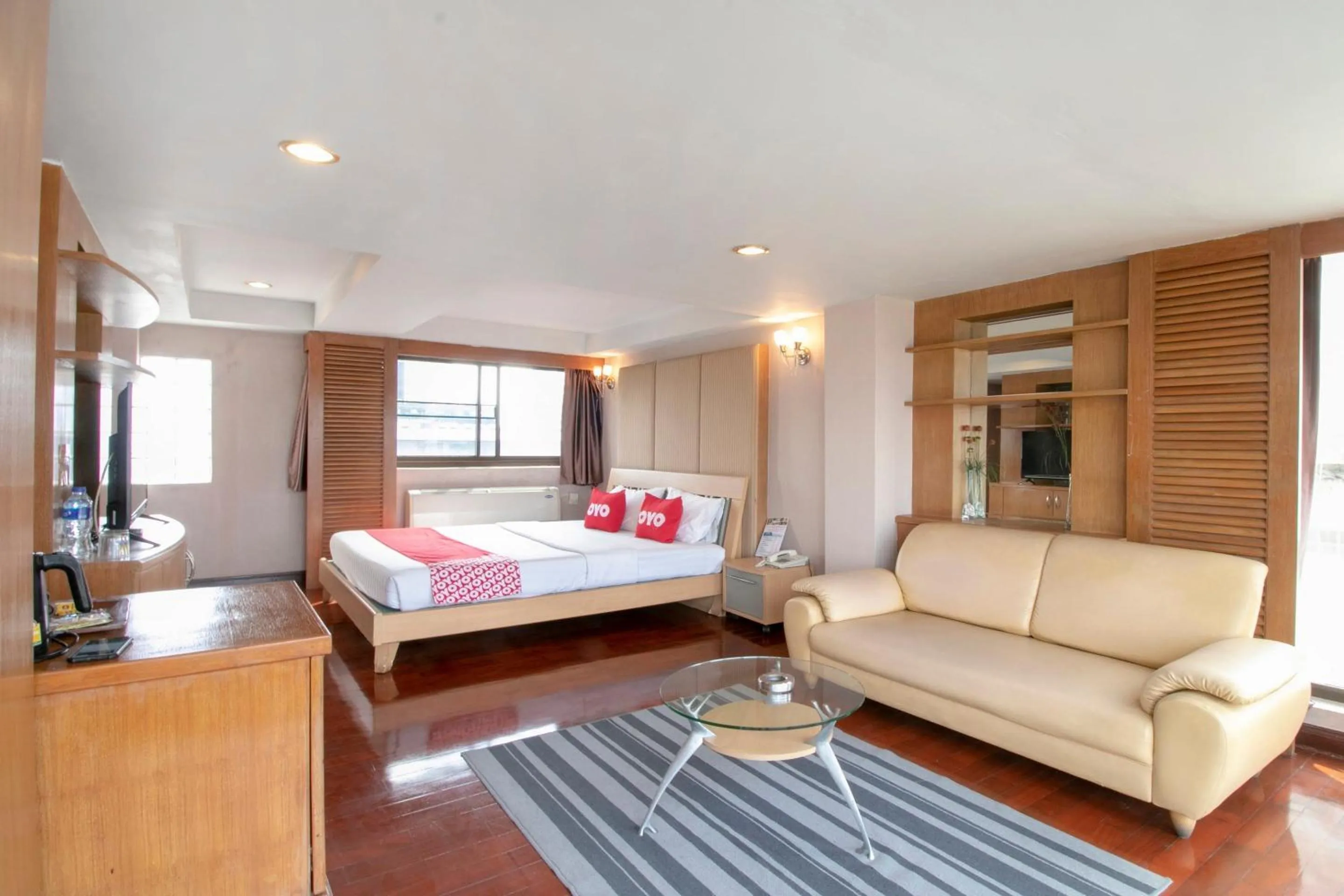 Bedroom, Bed in Hotel Win Long