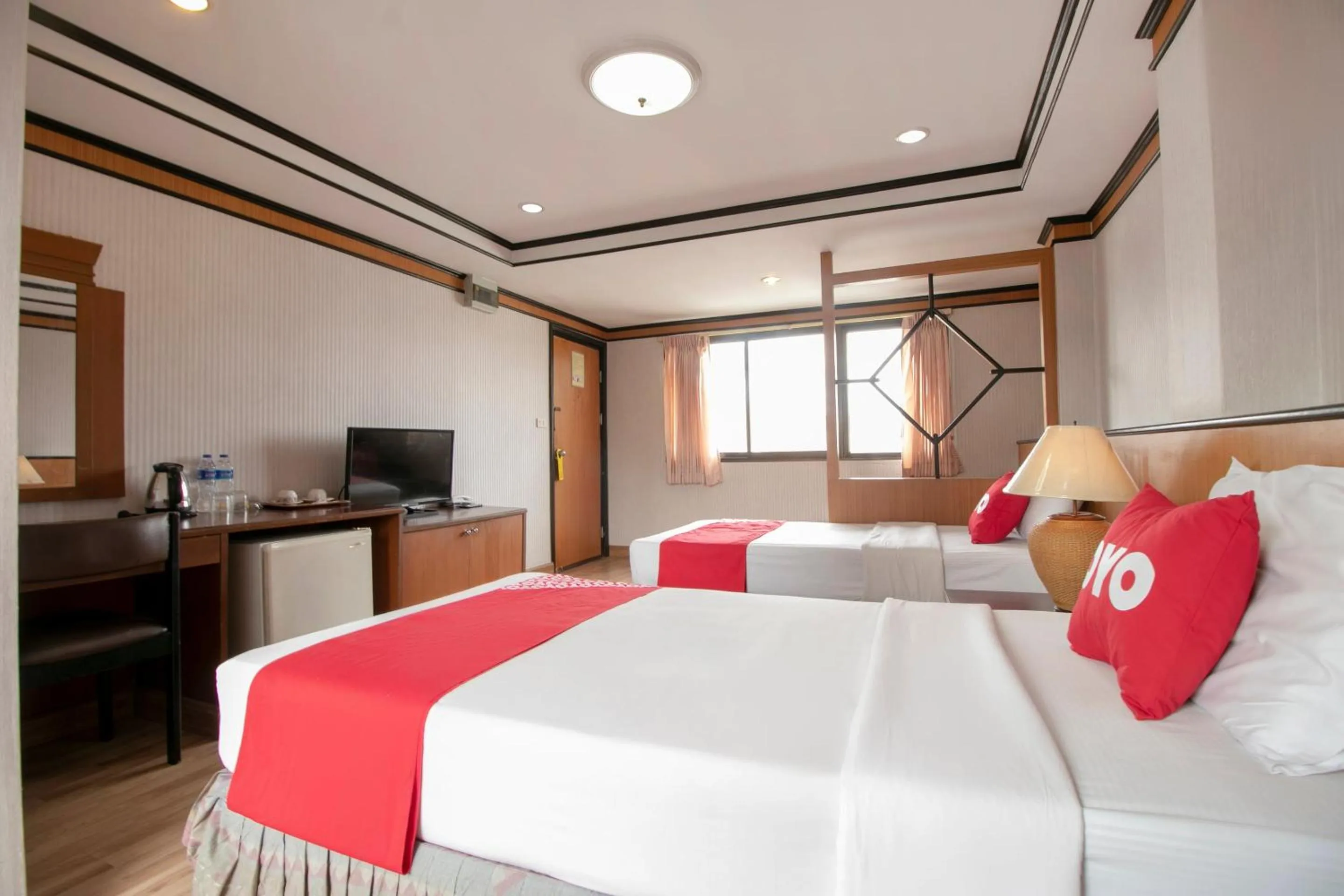 Bedroom, Bed in Hotel Win Long