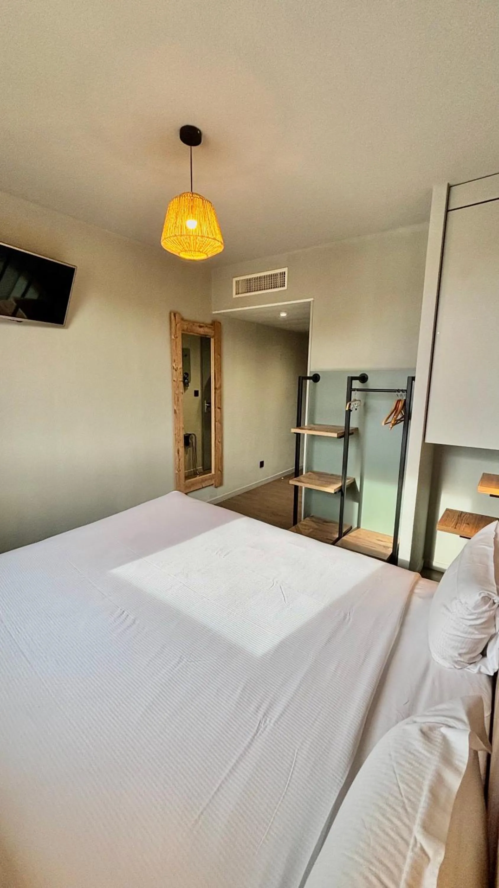 Bed in Temis hôtel Besançon