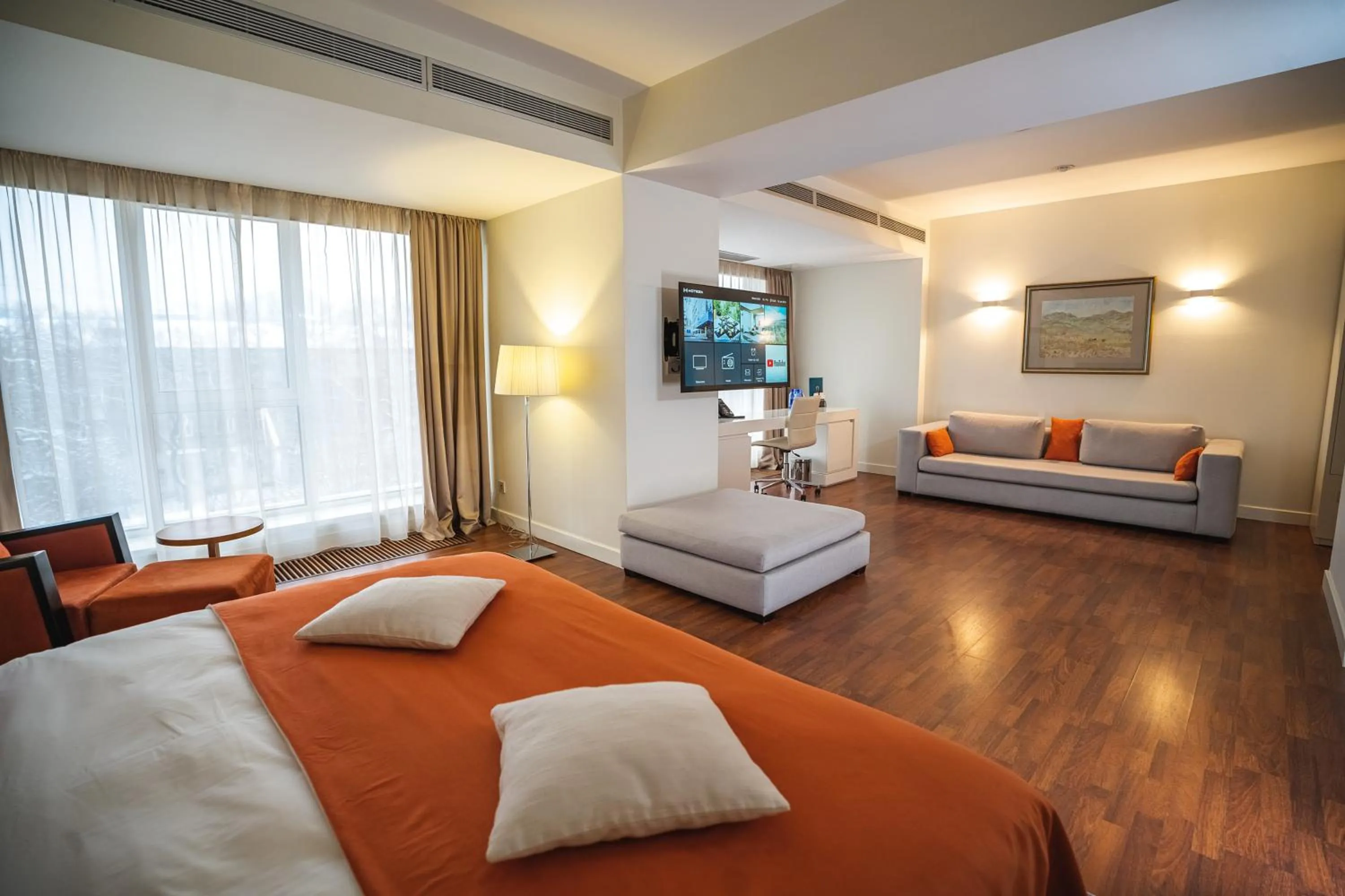 Photo of the whole room, Bed in Park Hotel Almaty