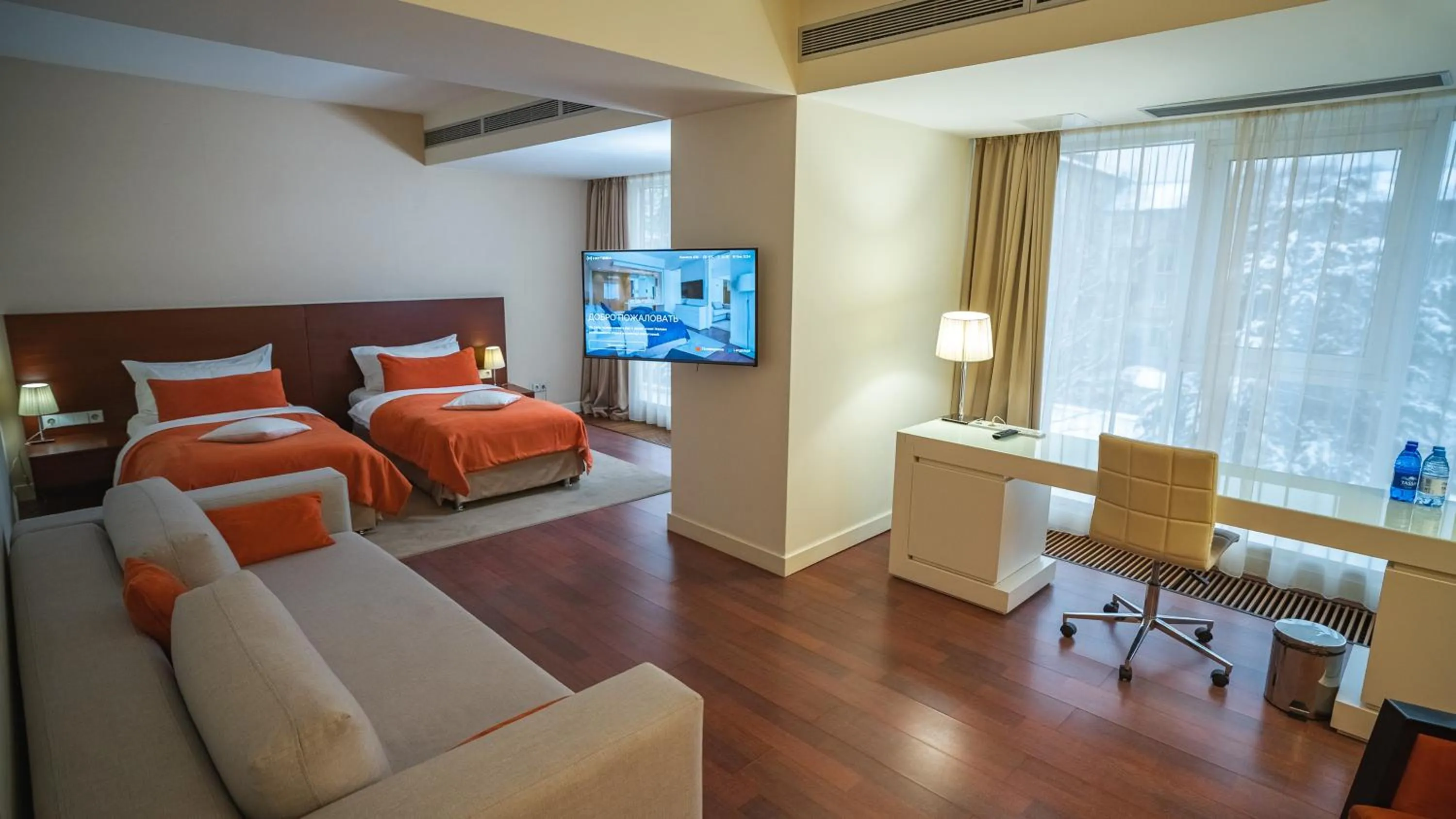 Photo of the whole room, Bed in Park Hotel Almaty