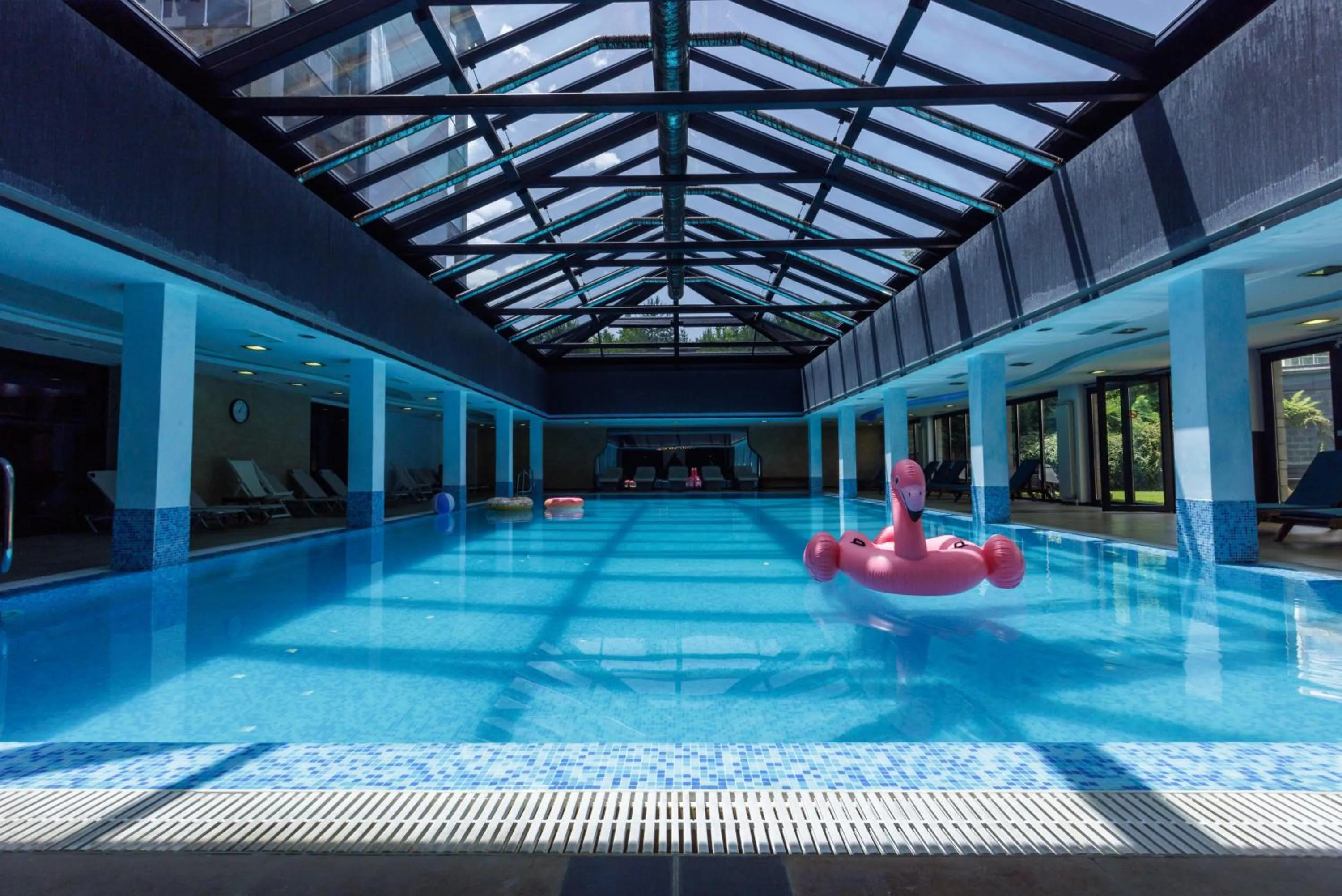 Swimming pool in Saint George Palace Aparthotel