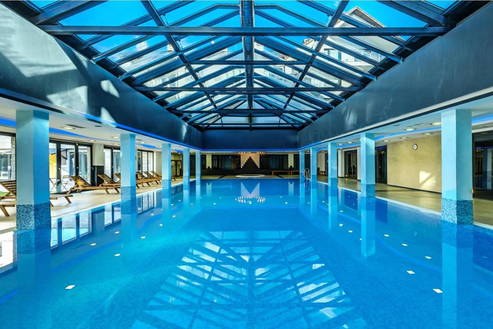 Swimming pool in Saint George Palace Aparthotel