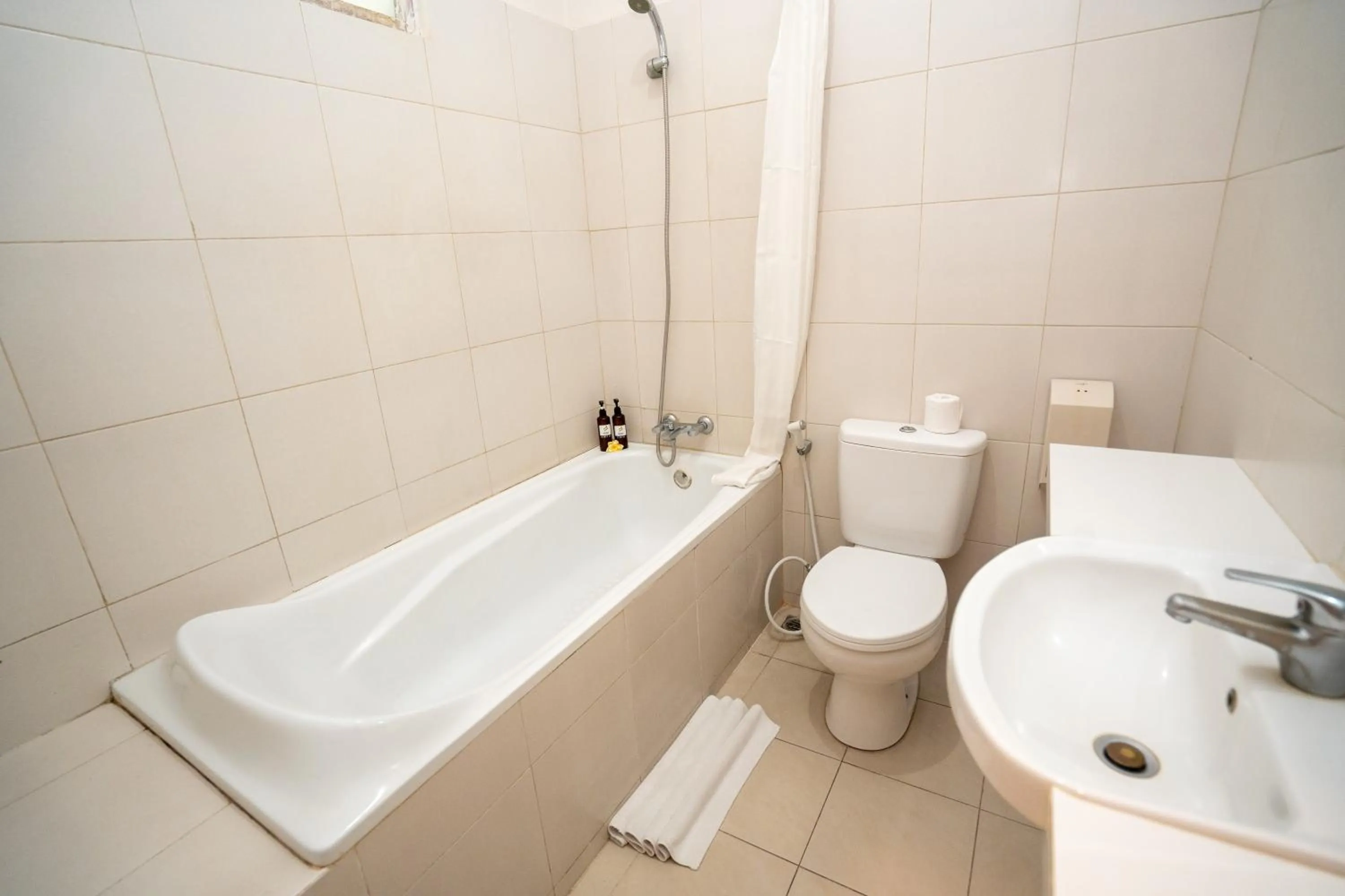 Shower in Baleka Resort & Spa