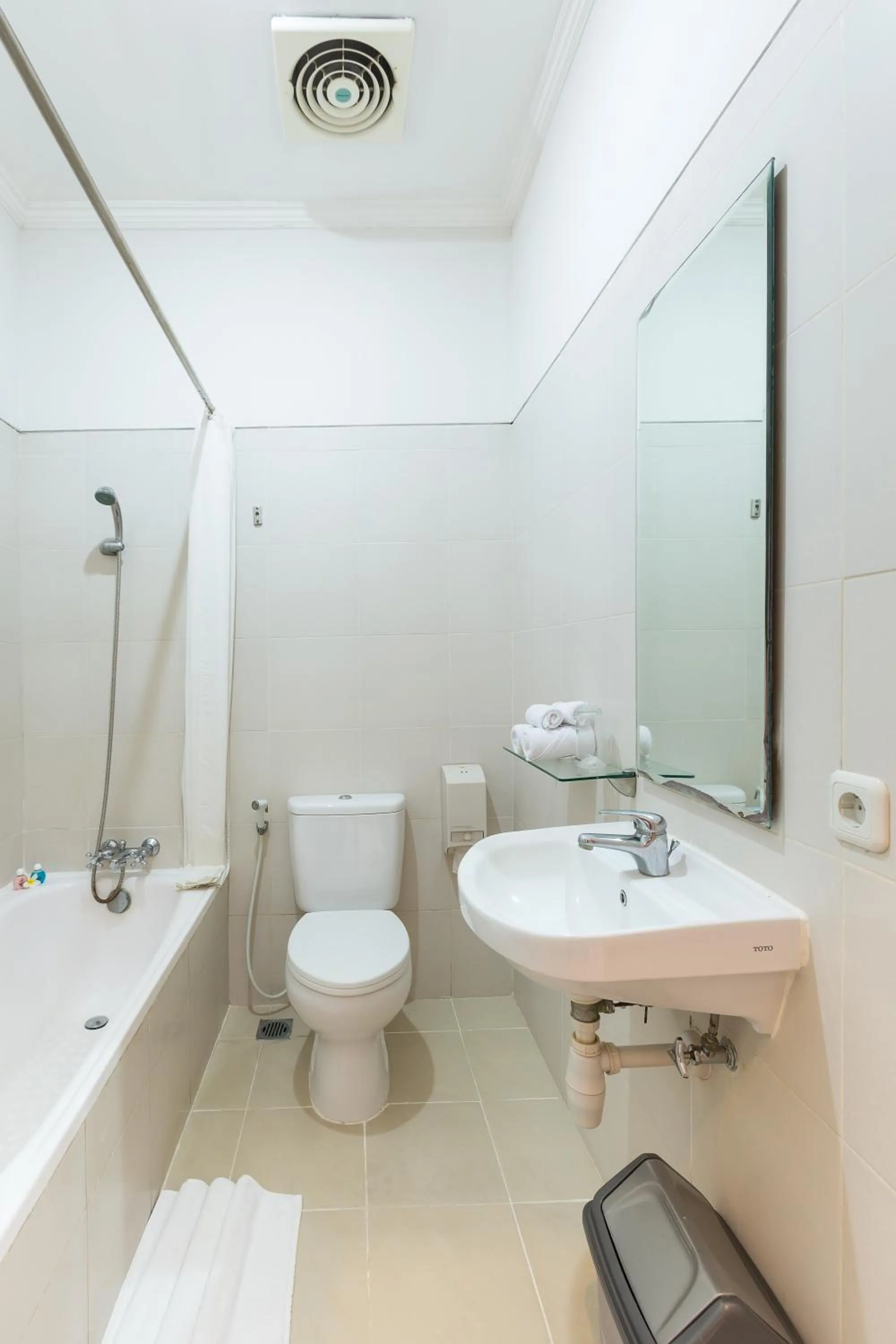 Toilet in Baleka Resort & Spa