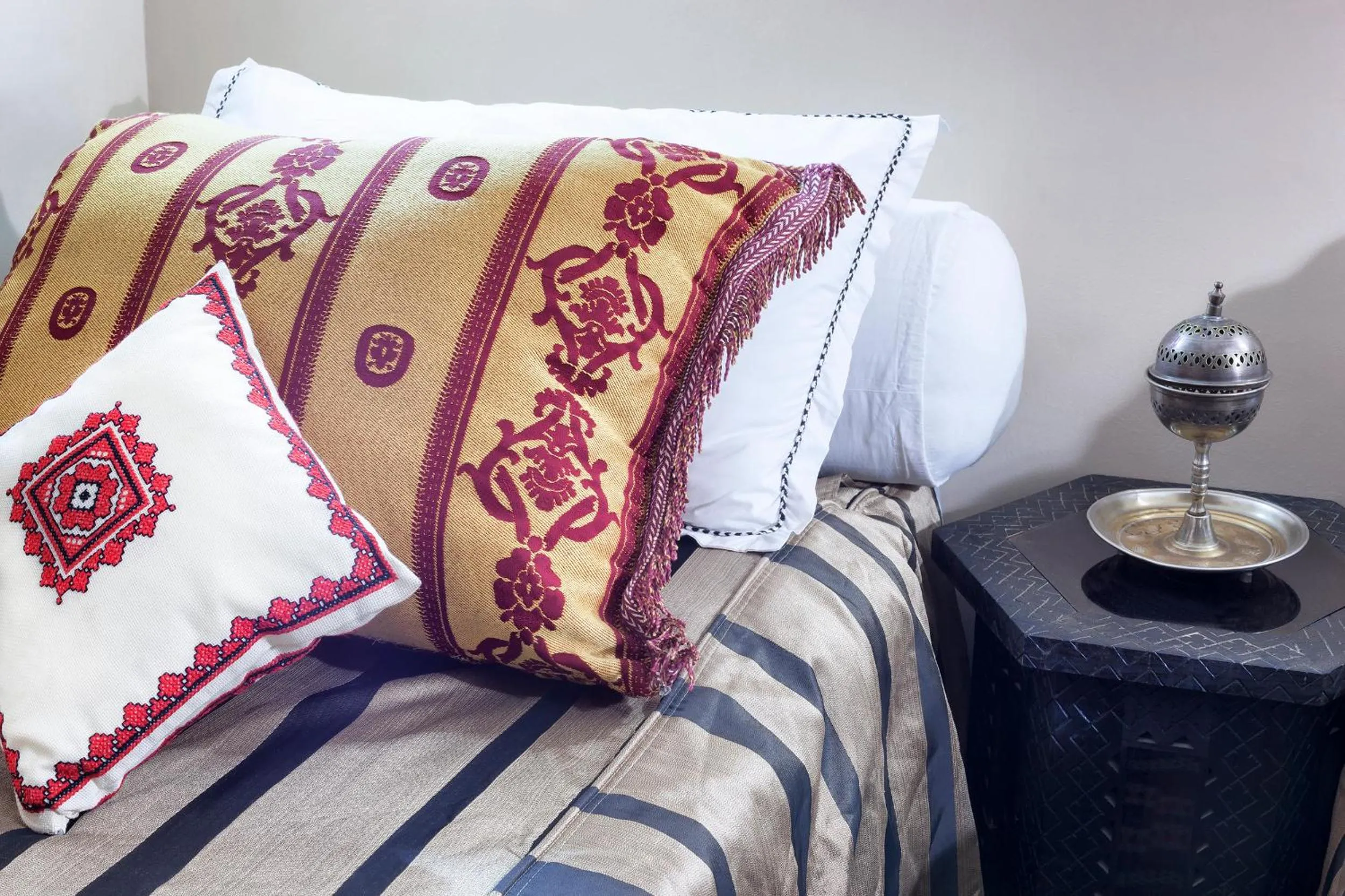 Bedroom, Bed in Hotel Azoul