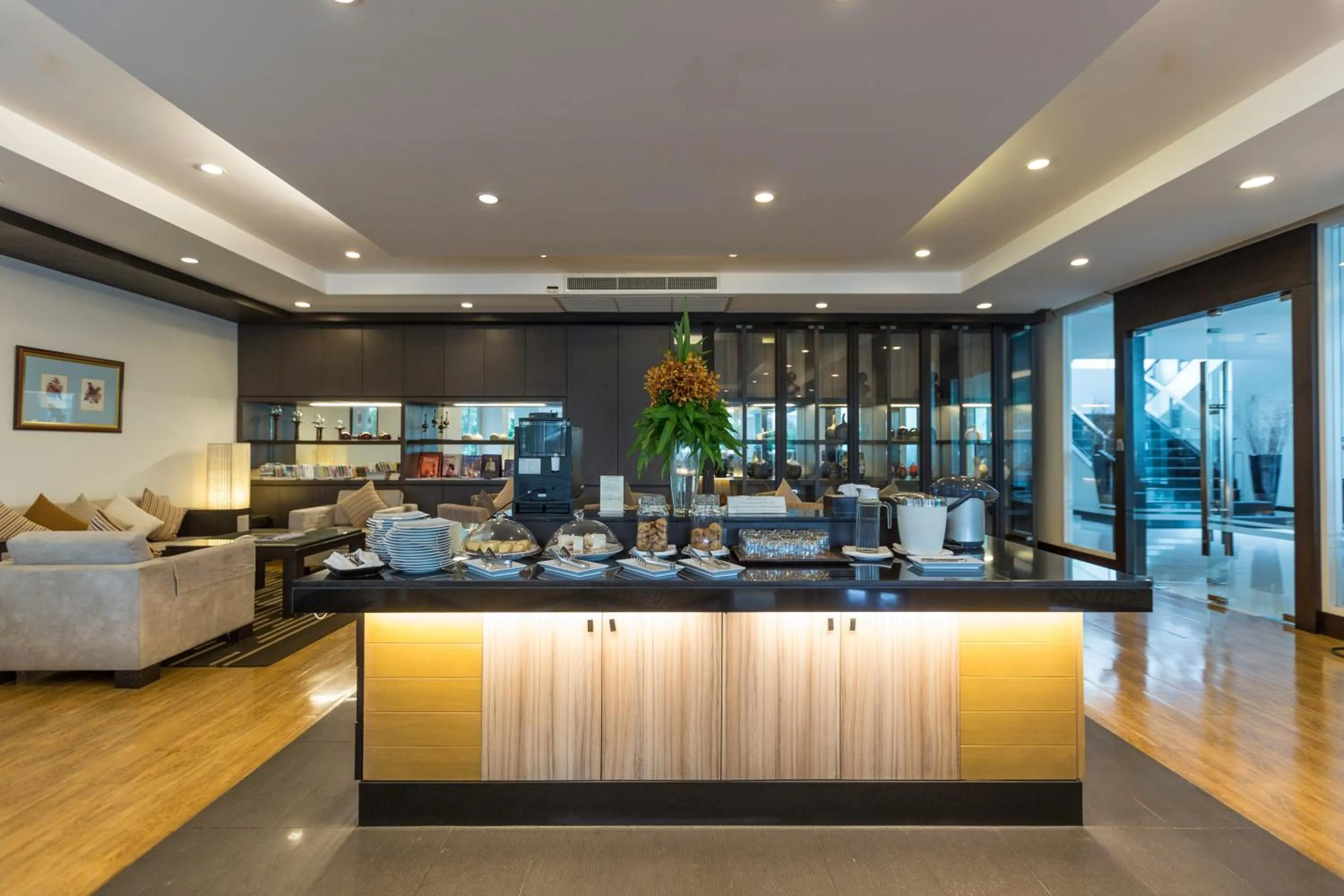 Lounge or bar in Kantary Hotel Kabinburi