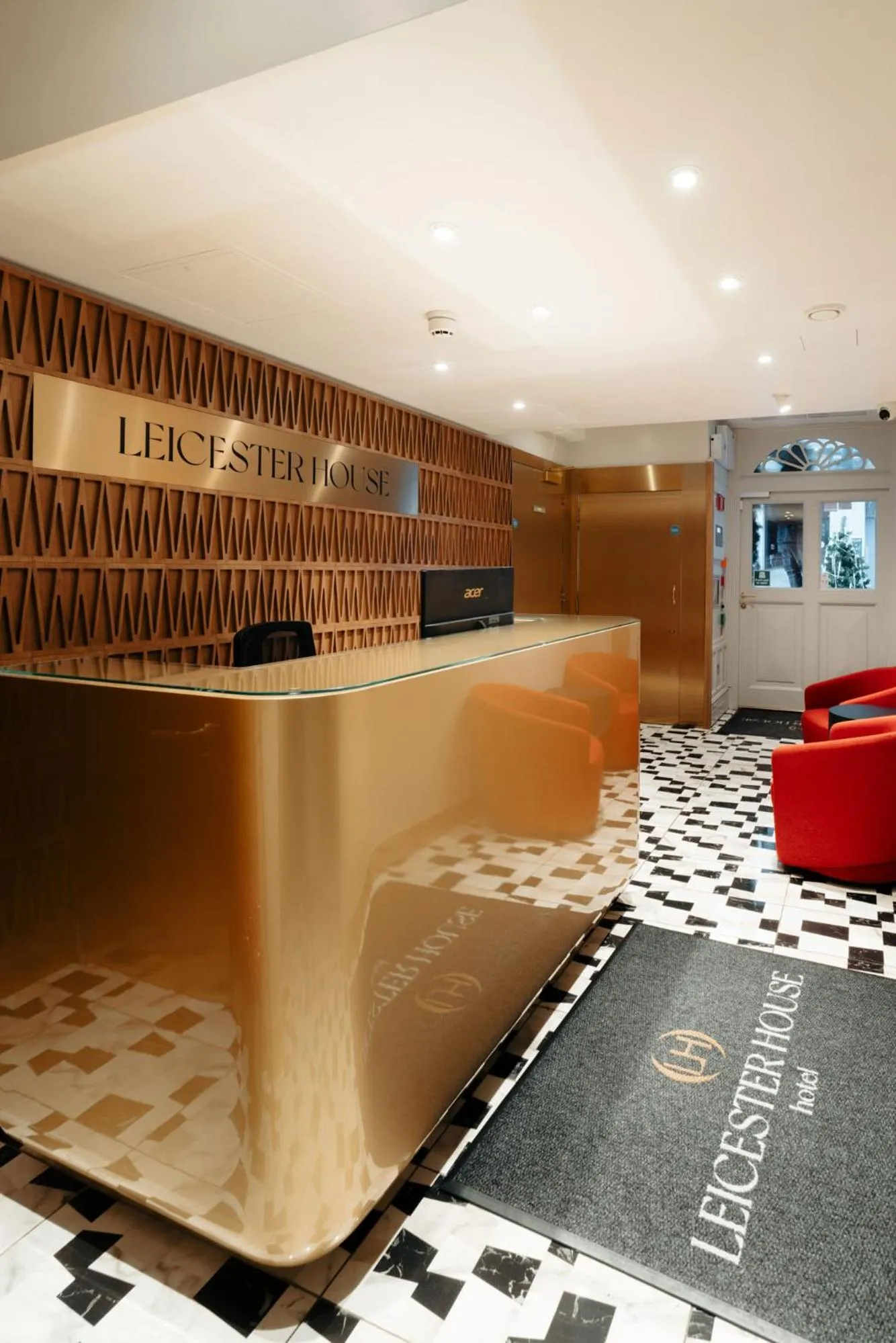 Lobby or reception in Leicester House Hotel