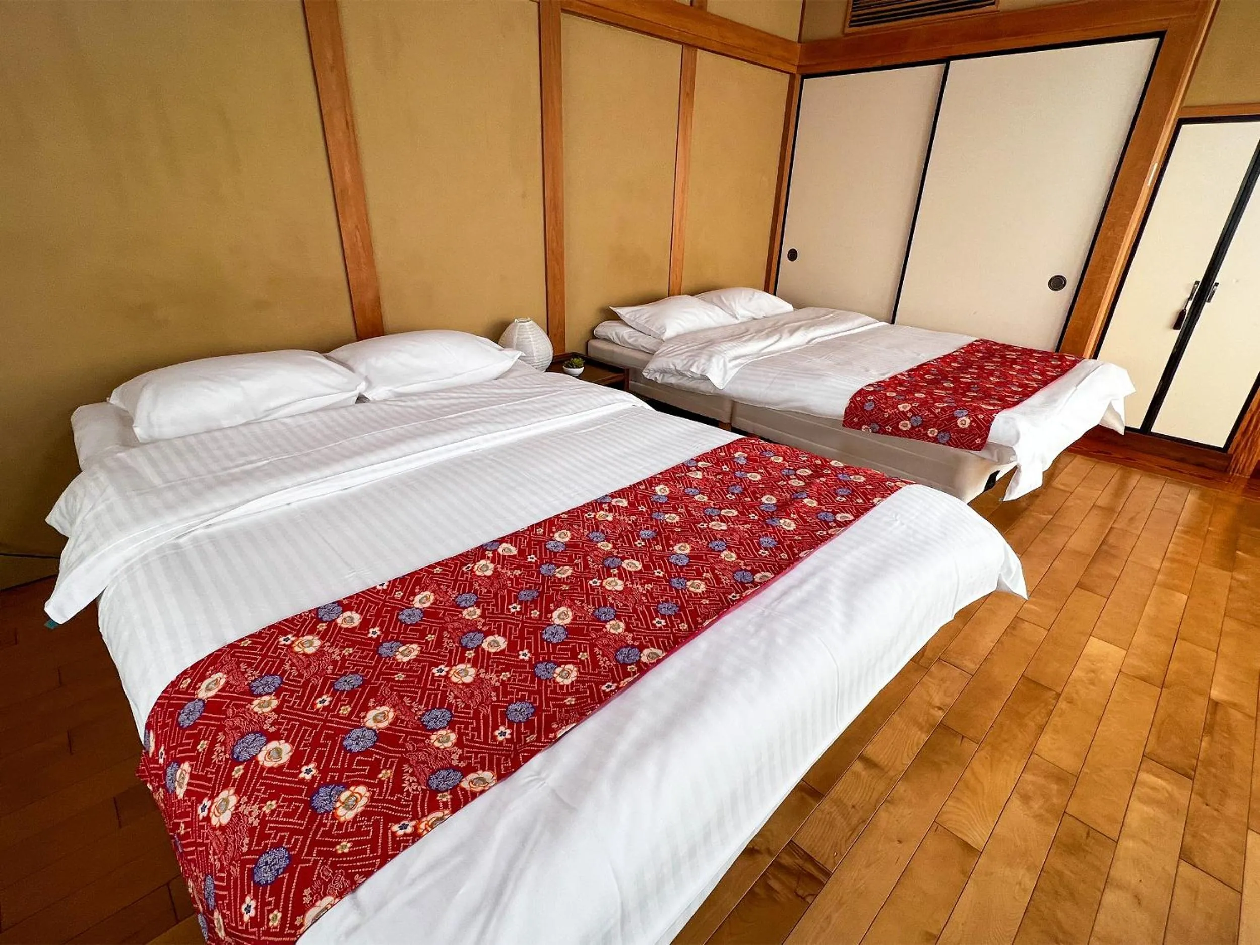 Bed in Hondori Inn