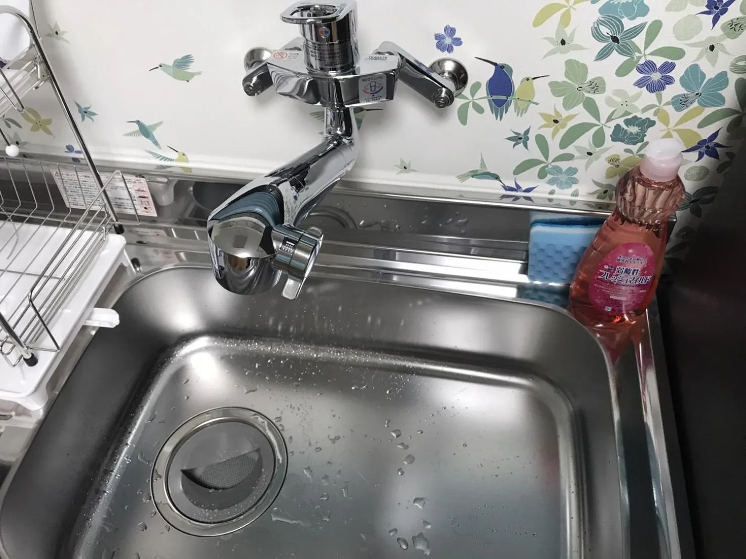 Communal kitchen in Hondori Inn