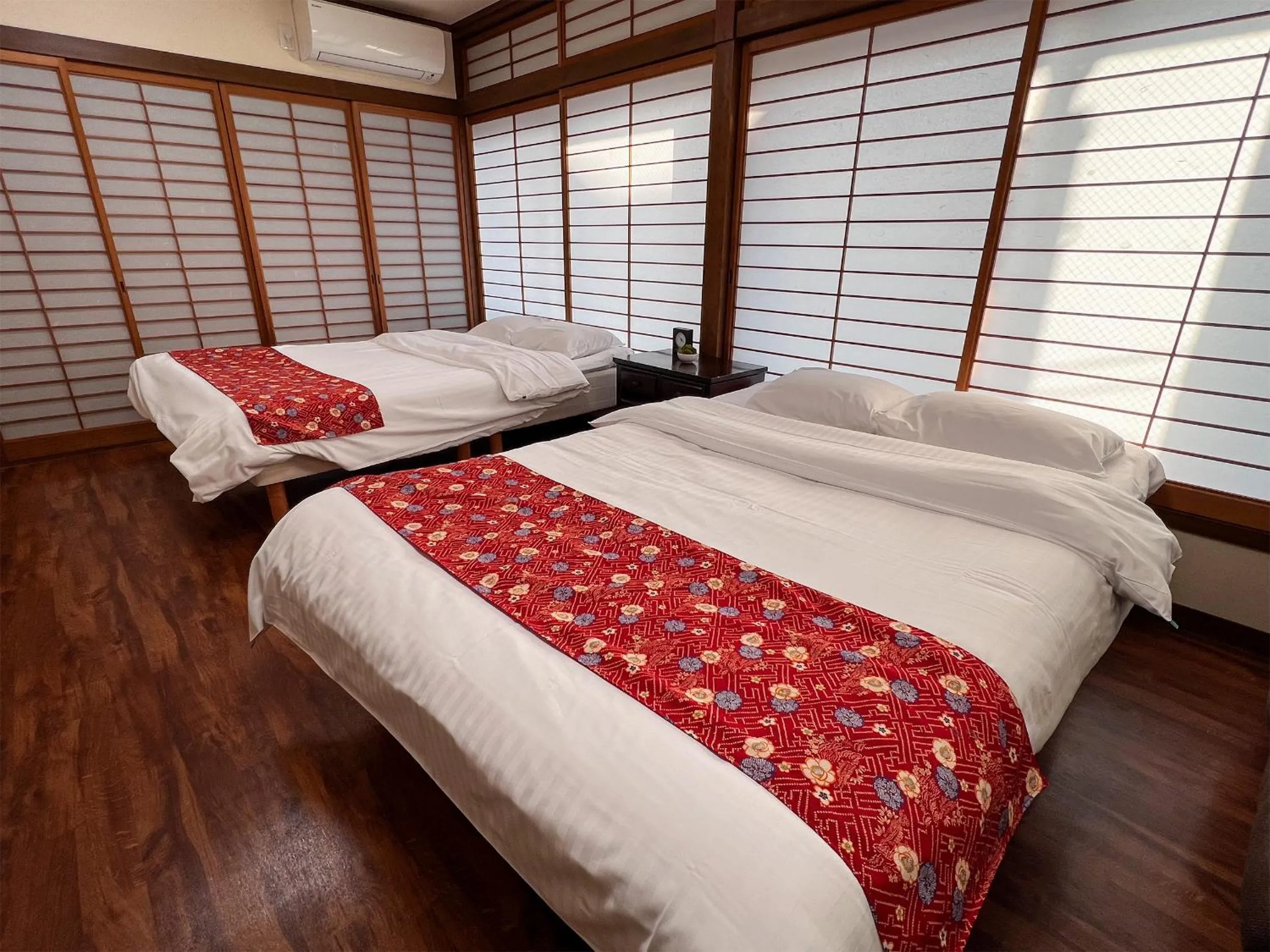 Bed in Hondori Inn
